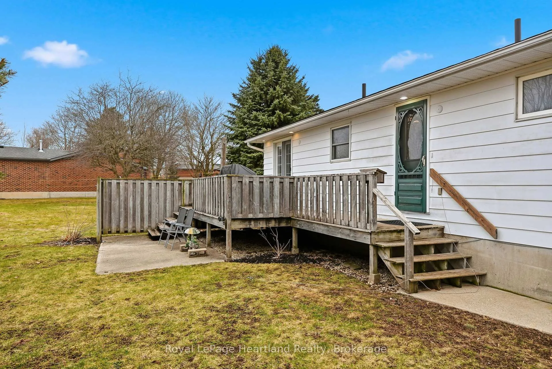 Photo 36 of 284 Manor Road, North Huron, Wingham — HOMEH