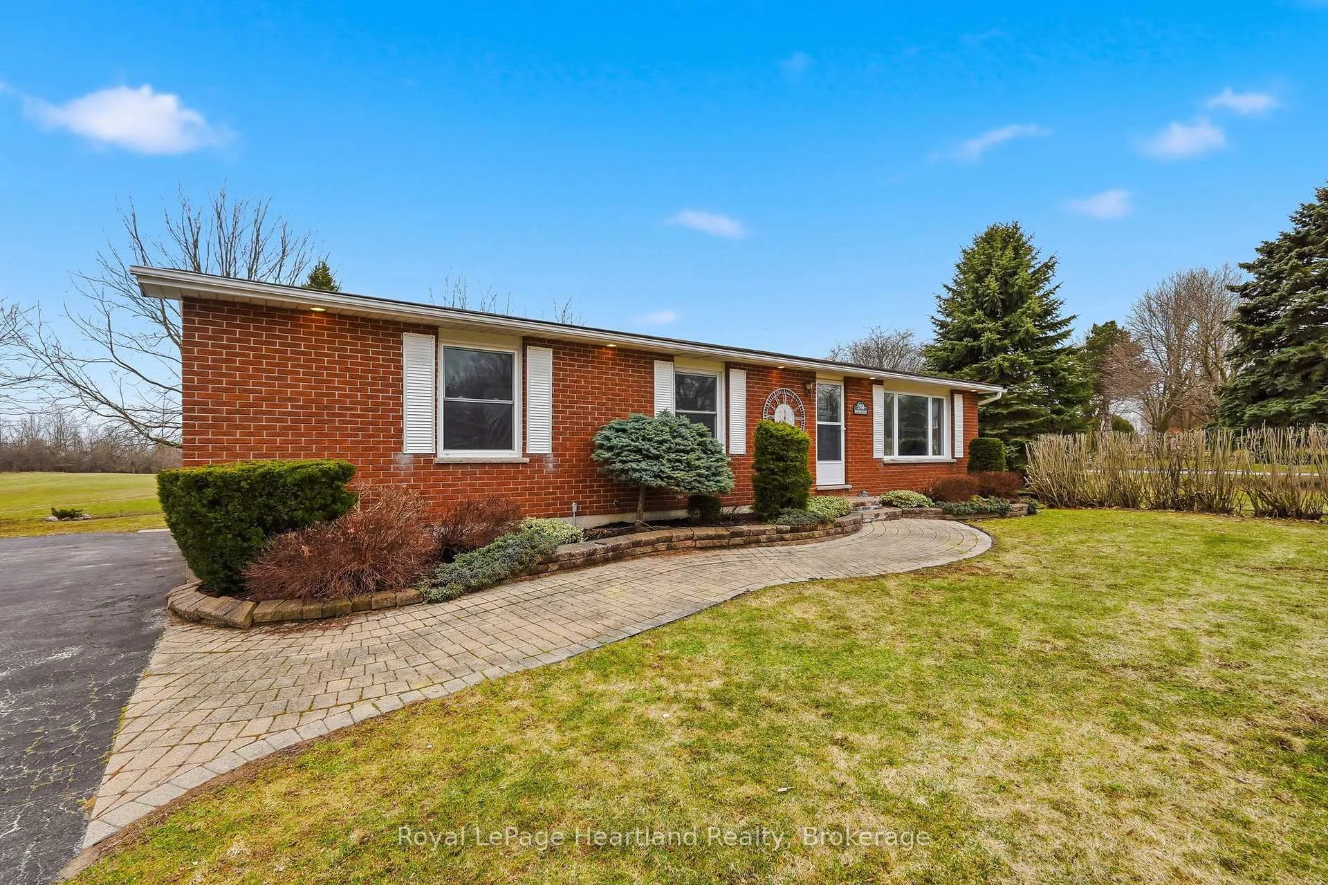 Photo 41 of 284 Manor Road, North Huron, Wingham — HOMEH