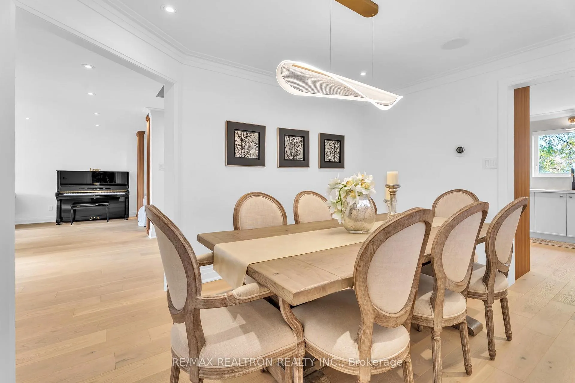 Photo 18 of 42 Butterfield Crescent, Vaughan, Maple — HOMEH