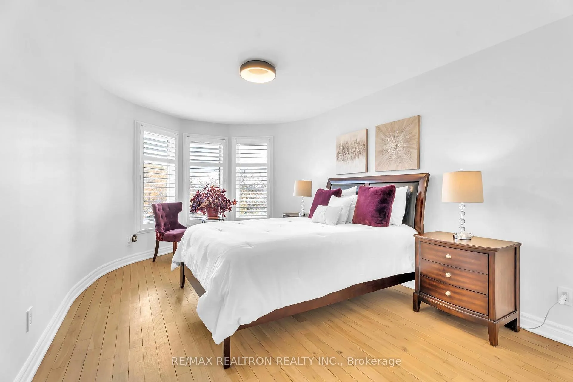 Photo 26 of 42 Butterfield Crescent, Vaughan, Maple — HOMEH