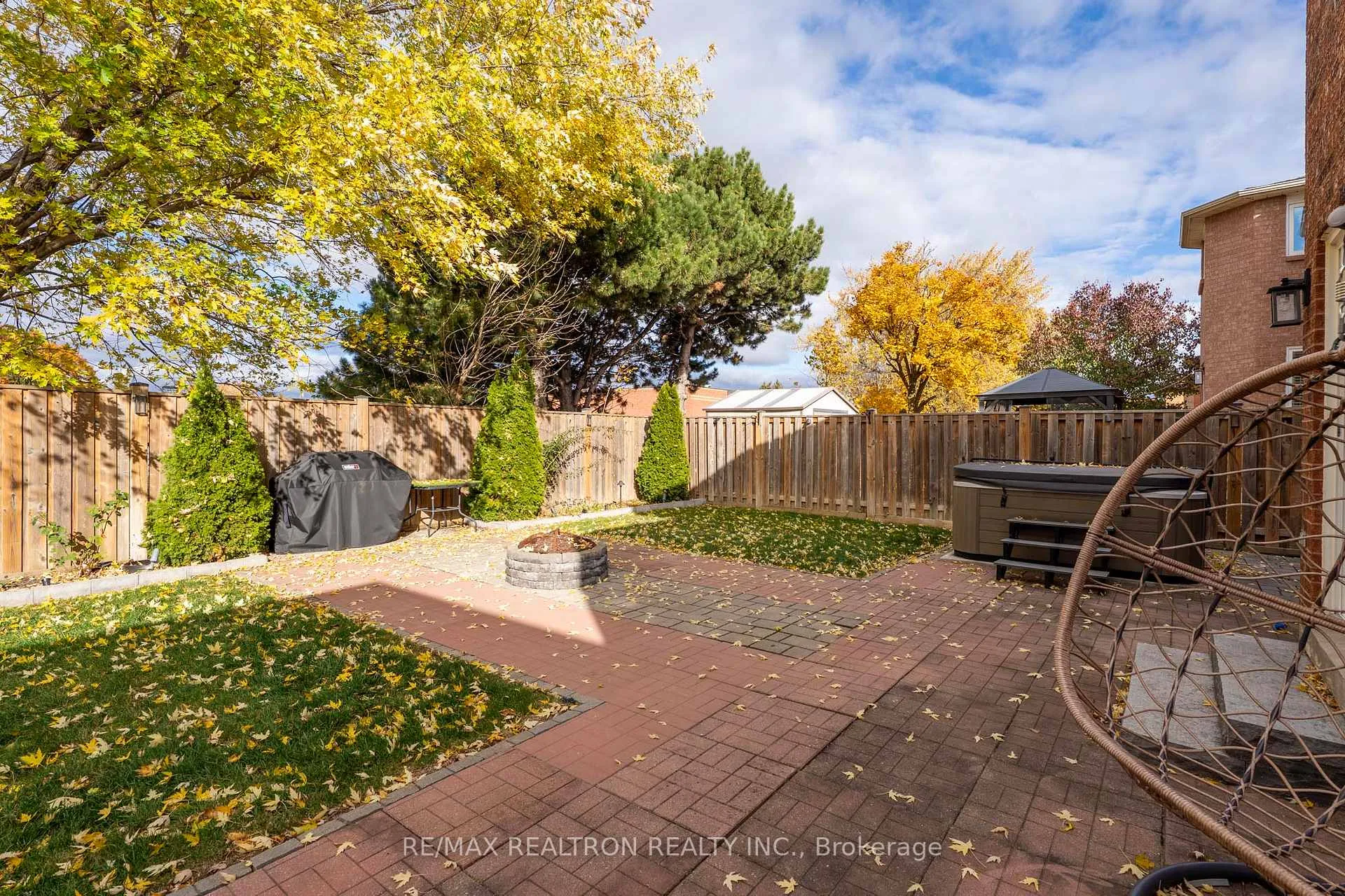 Photo 36 of 42 Butterfield Crescent, Vaughan, Maple — HOMEH