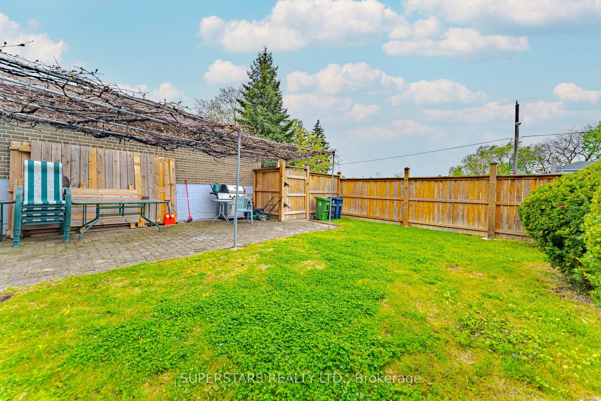 Photo 26 of 1 Mayhill Crescent, Scarborough, Woburn — HOMEH