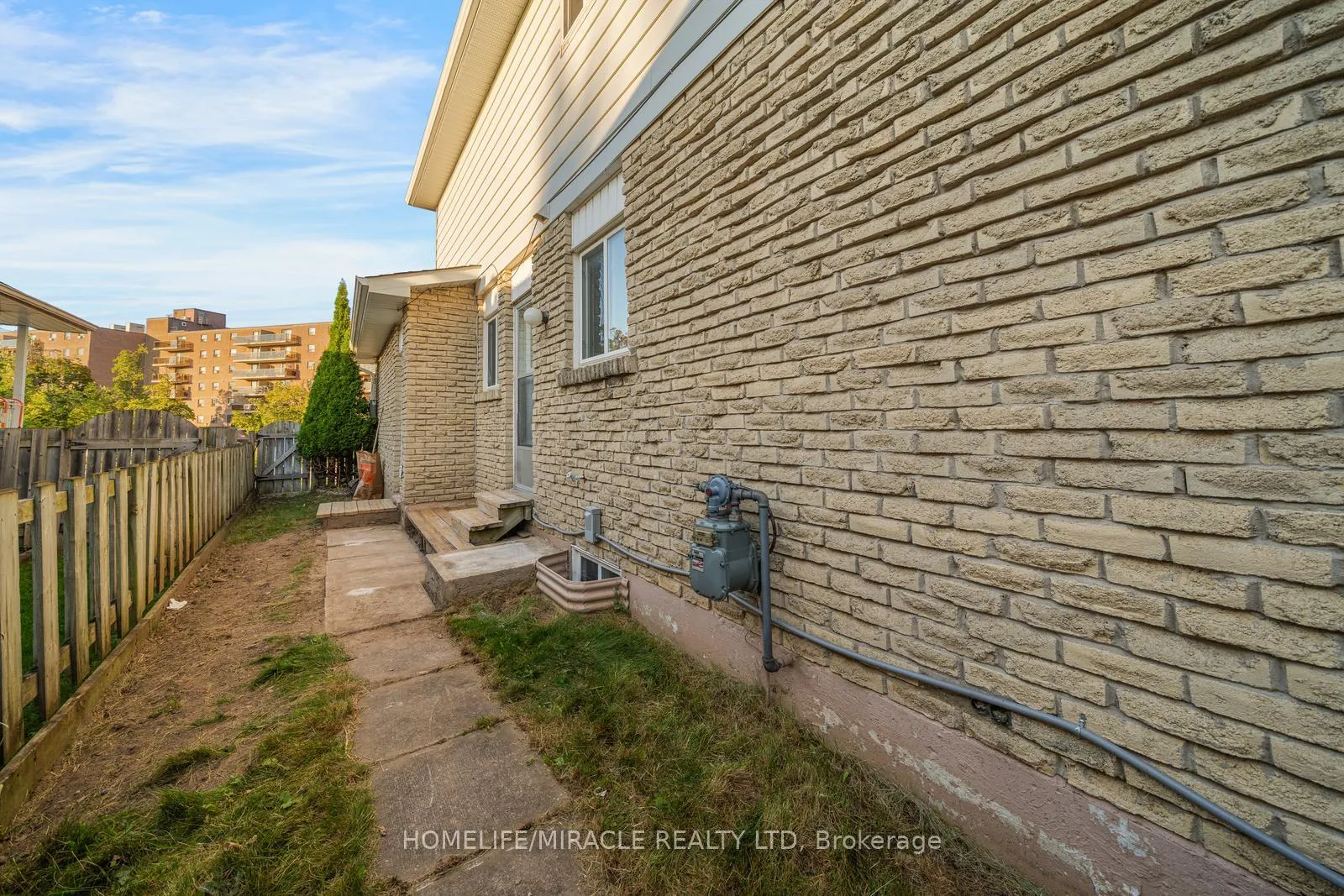 Photo 48 of 100 Kozlov Street, Barrie, Sunnidale — HOMEH
