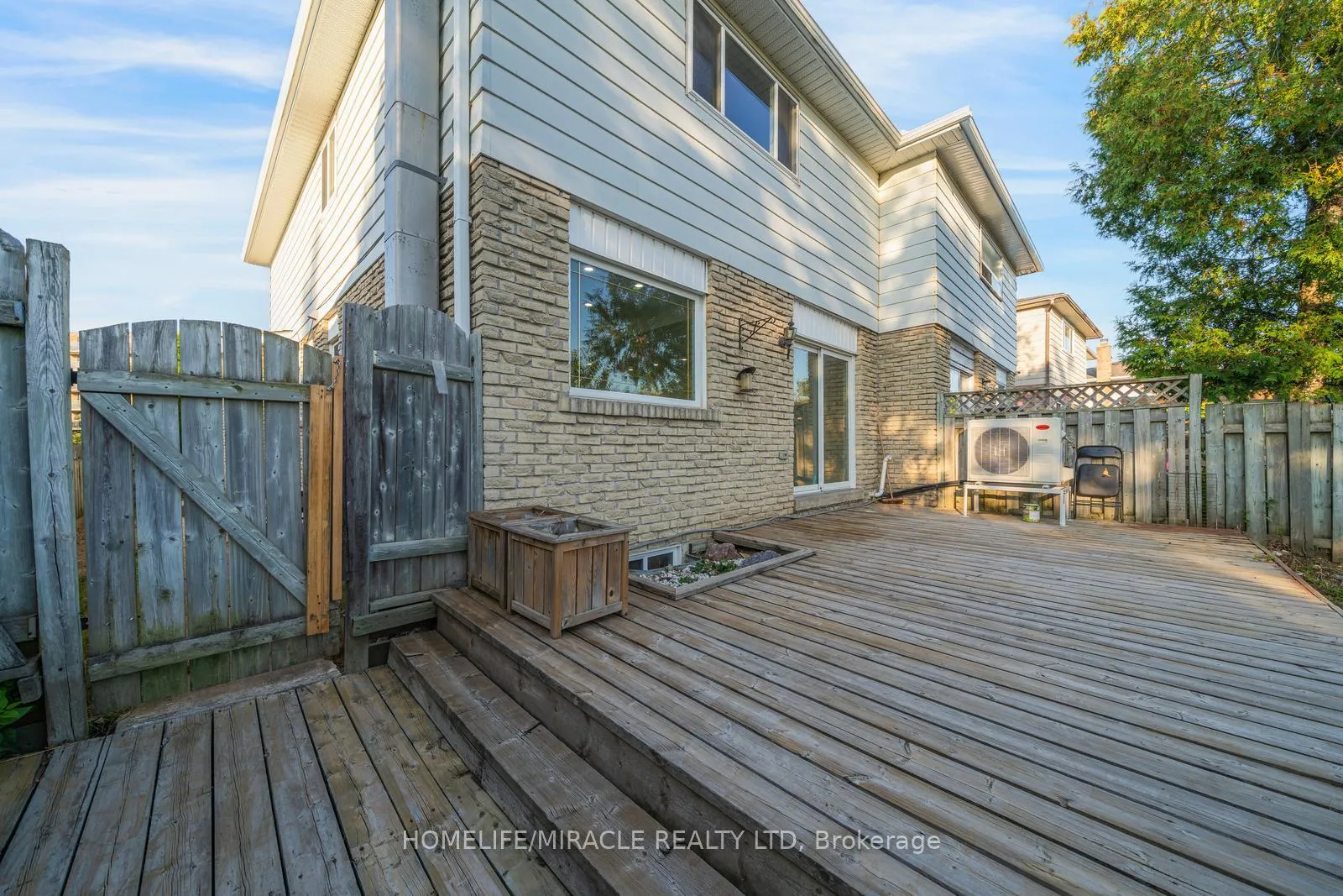Photo 49 of 100 Kozlov Street, Barrie, Sunnidale — HOMEH