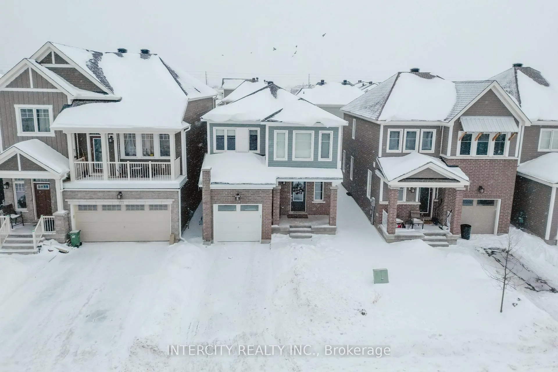 Photo 1 of 124 Hackamore Crescent, Ottawa, Goulbourn Twp From Franktown Rd/South To Rideau — HOMEH