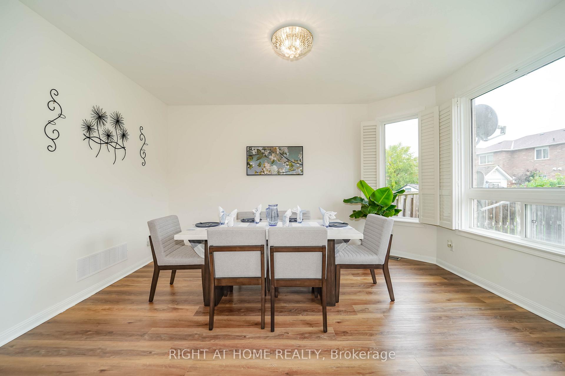 Photo 14 of 180 Raponi Circle, Scarborough, Rouge — HOMEH