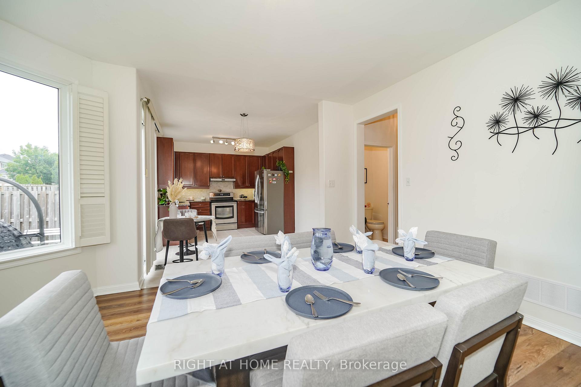 Photo 17 of 180 Raponi Circle, Scarborough, Rouge — HOMEH
