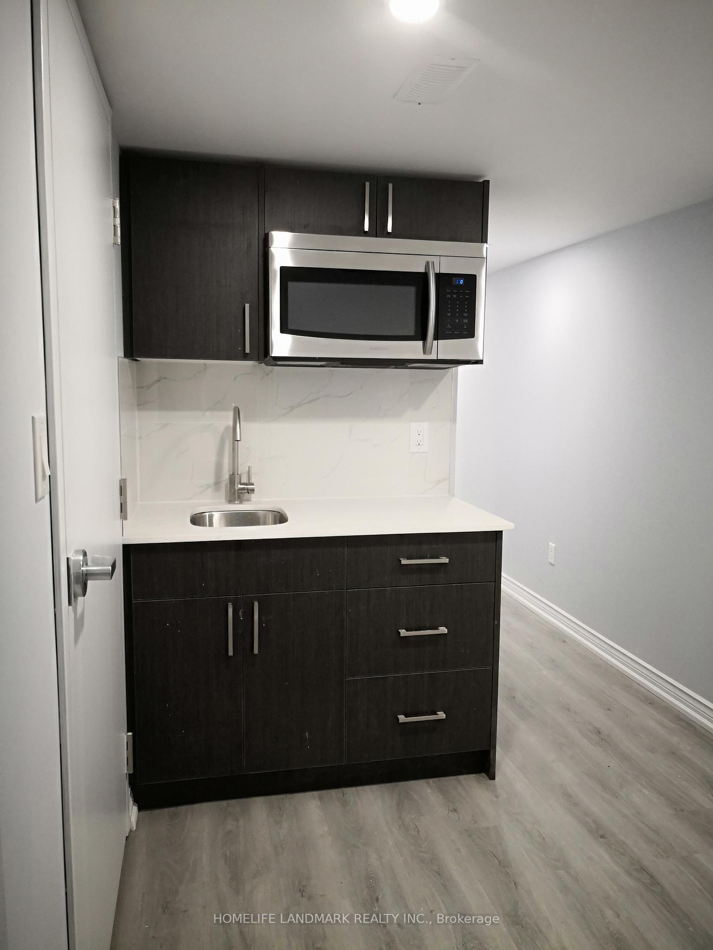Photo 8 of Unit Bsmt, 210 Brunswick Avenue, Toronto, University — HOMEH