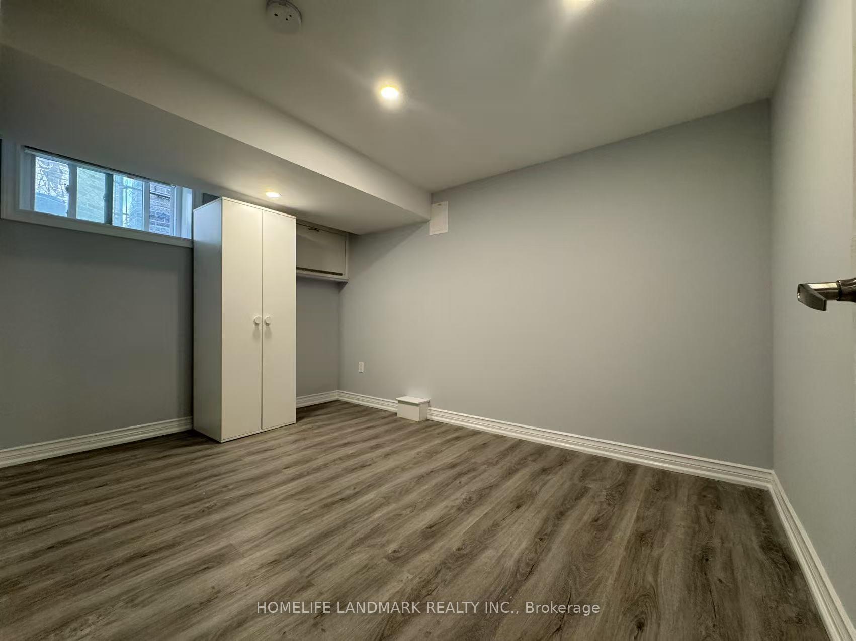 Photo 14 of Unit Bsmt, 210 Brunswick Avenue, Toronto, University — HOMEH