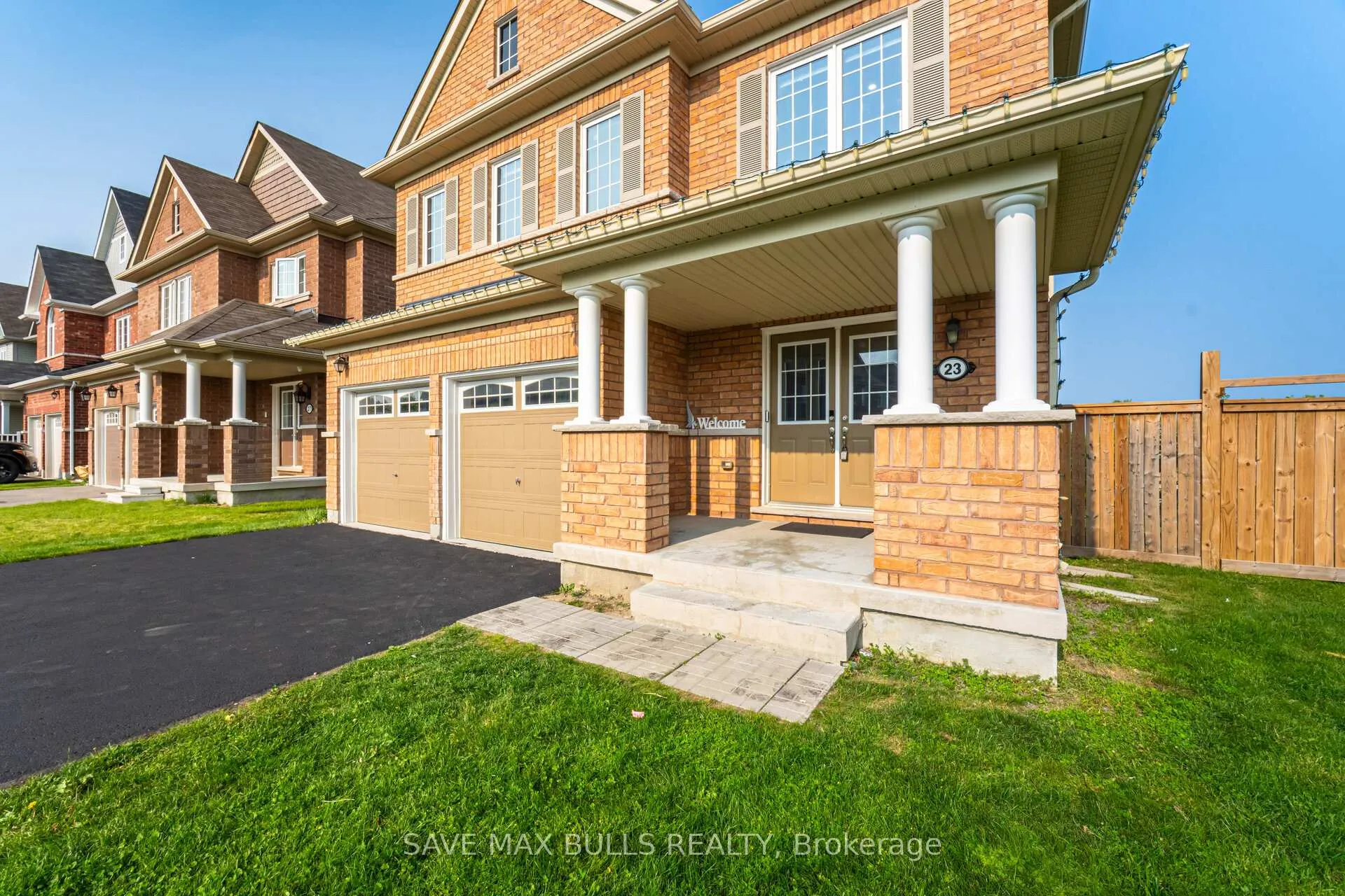 Photo 7 of 23 Kilpatrick Court, Clarington, Bowmanville — HOMEH