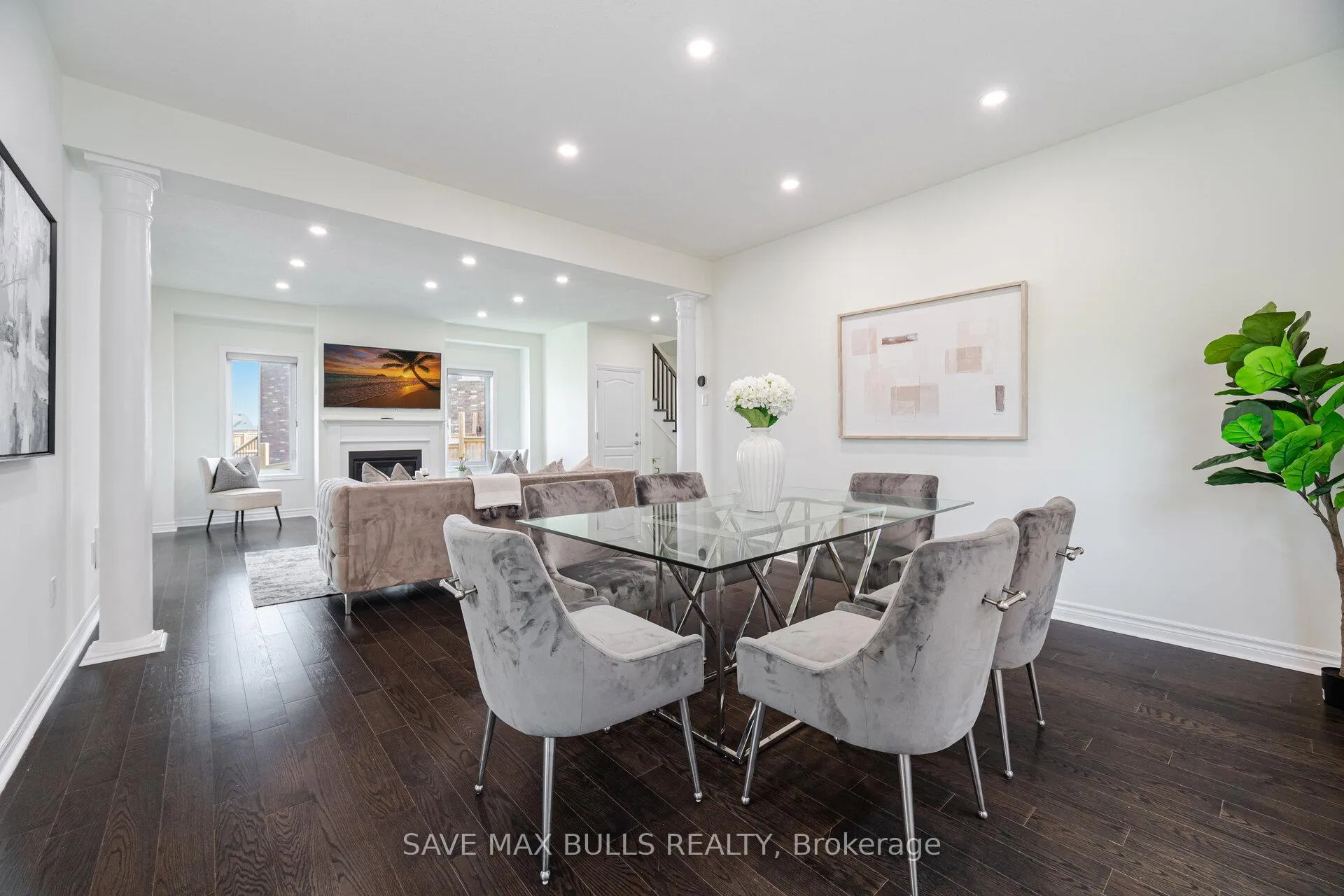 Photo 13 of 23 Kilpatrick Court, Clarington, Bowmanville — HOMEH