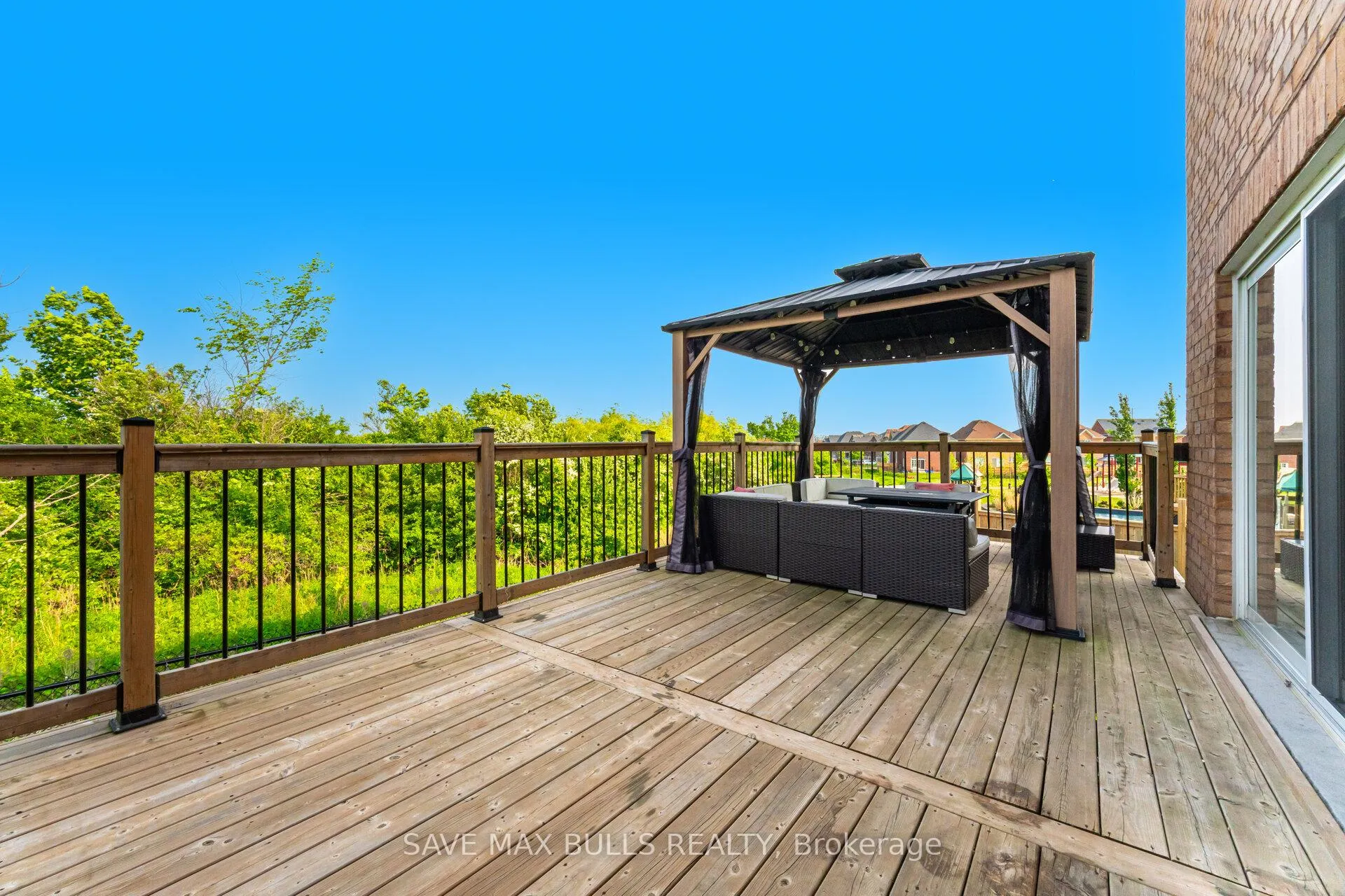 Photo 45 of 23 Kilpatrick Court, Clarington, Bowmanville — HOMEH