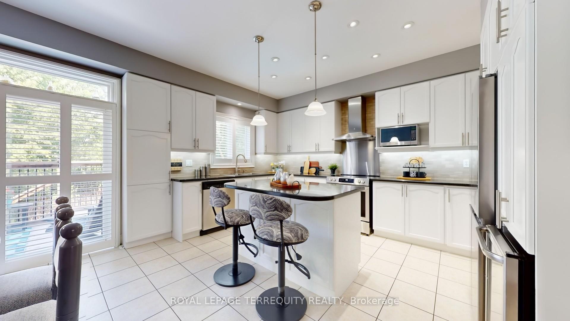 Photo 10 of 133 Tideswell Boulevard, Scarborough, Rouge — HOMEH