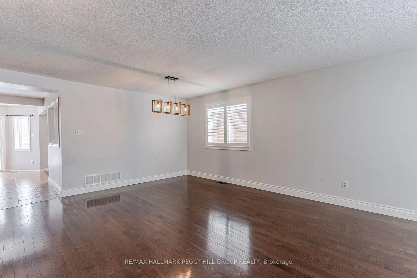 Photo 3 of 81 Sproule Drive, Barrie, Edgehill Drive — HOMEH