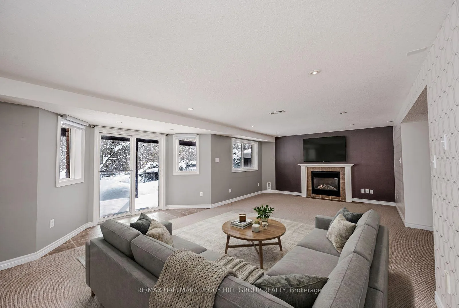Photo 14 of 81 Sproule Drive, Barrie, Edgehill Drive — HOMEH