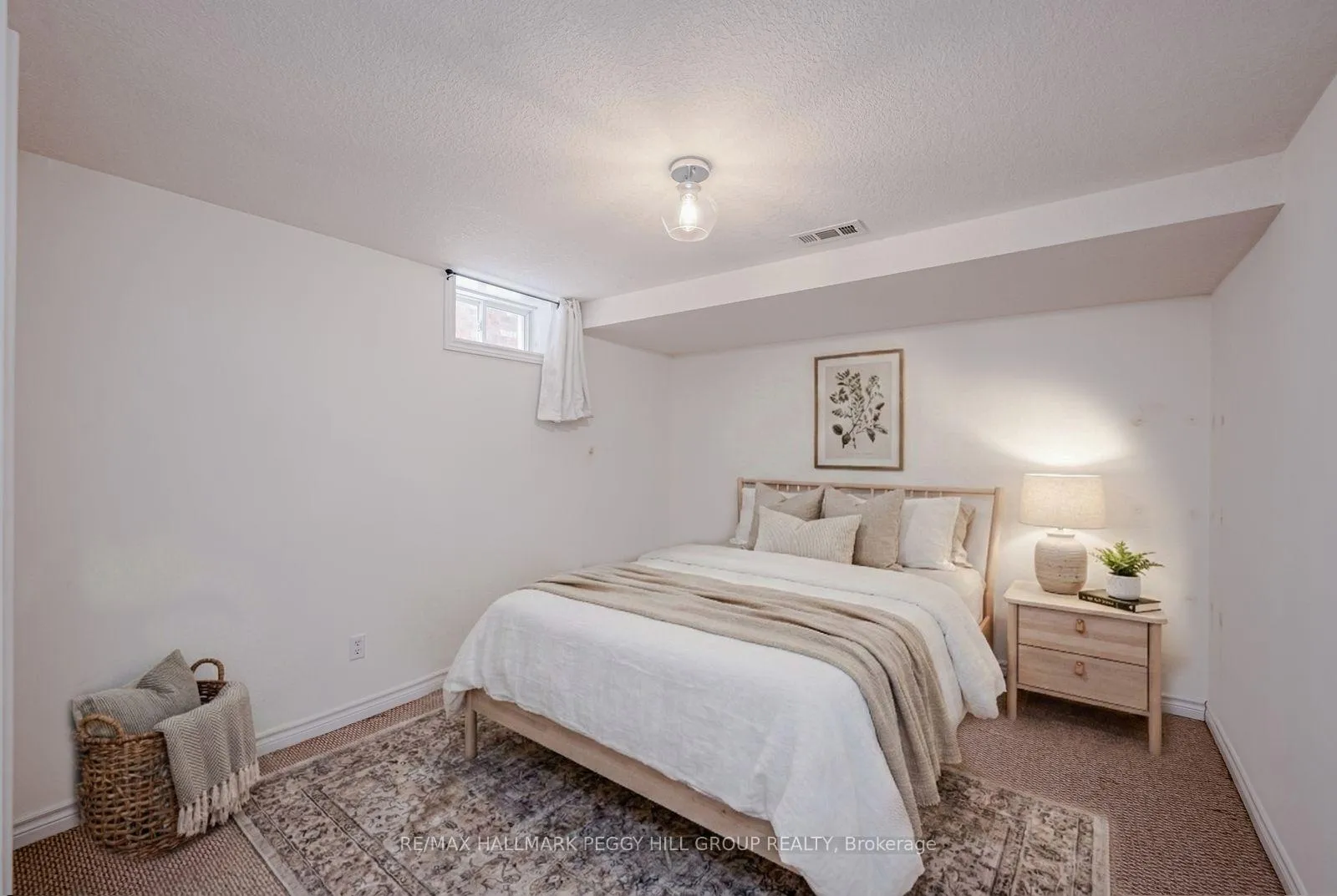 Photo 17 of 81 Sproule Drive, Barrie, Edgehill Drive — HOMEH