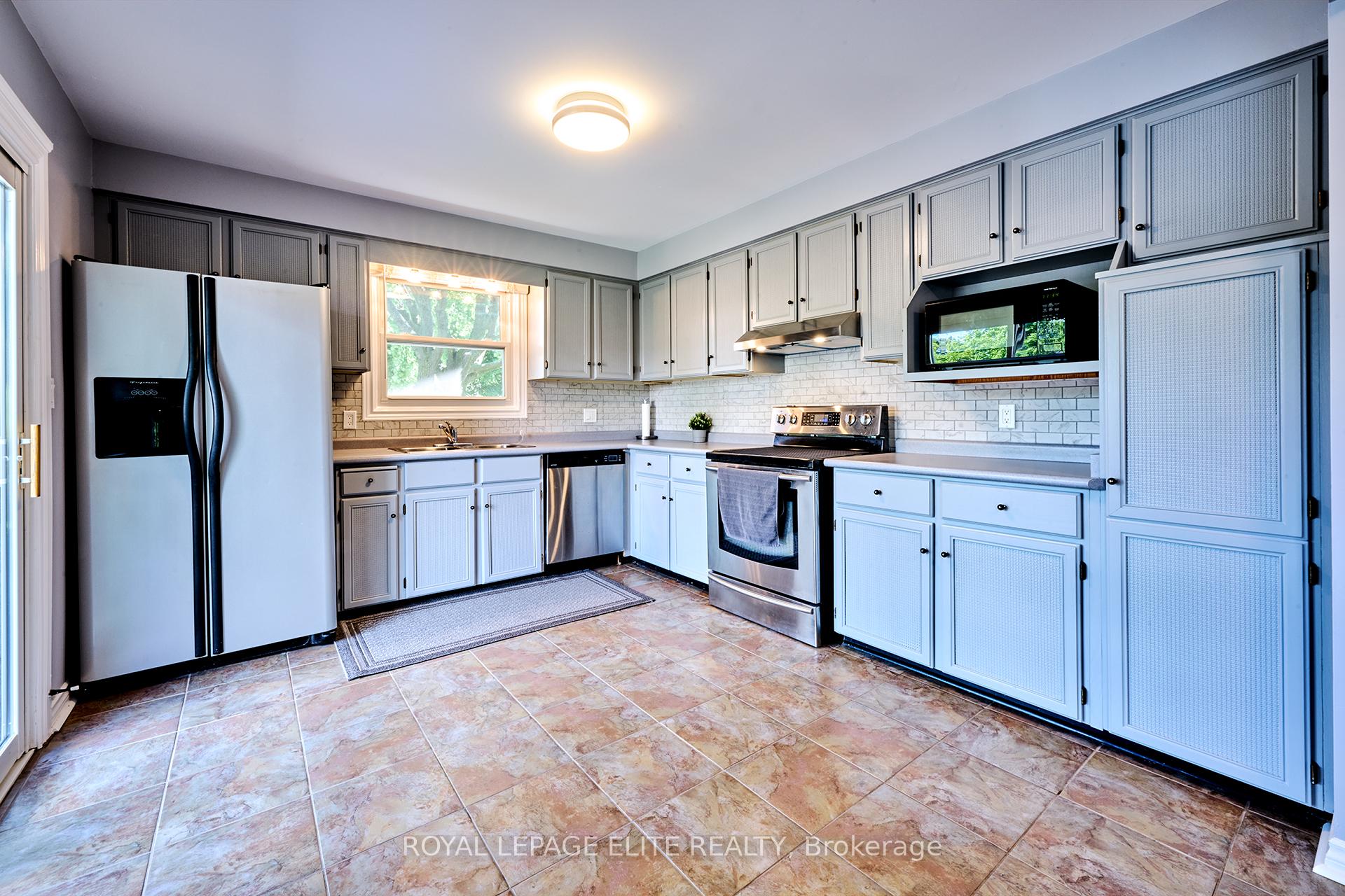Photo 7 of 12 Keefer Road, Thorold, Confederation Heights — HOMEH