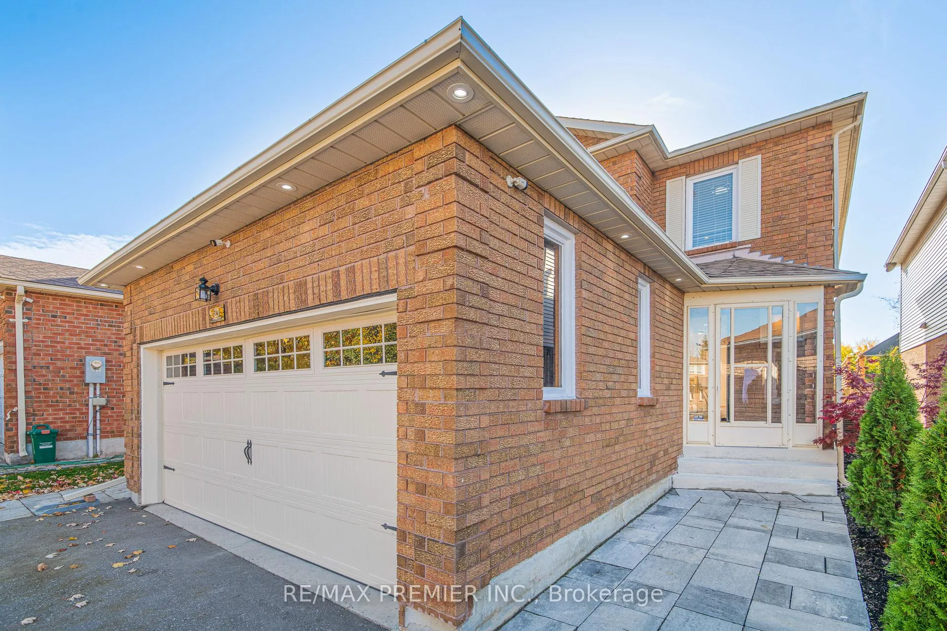 Photo 3 of 23 Sunbird Boulevard, Georgina, Keswick North — HOMEH