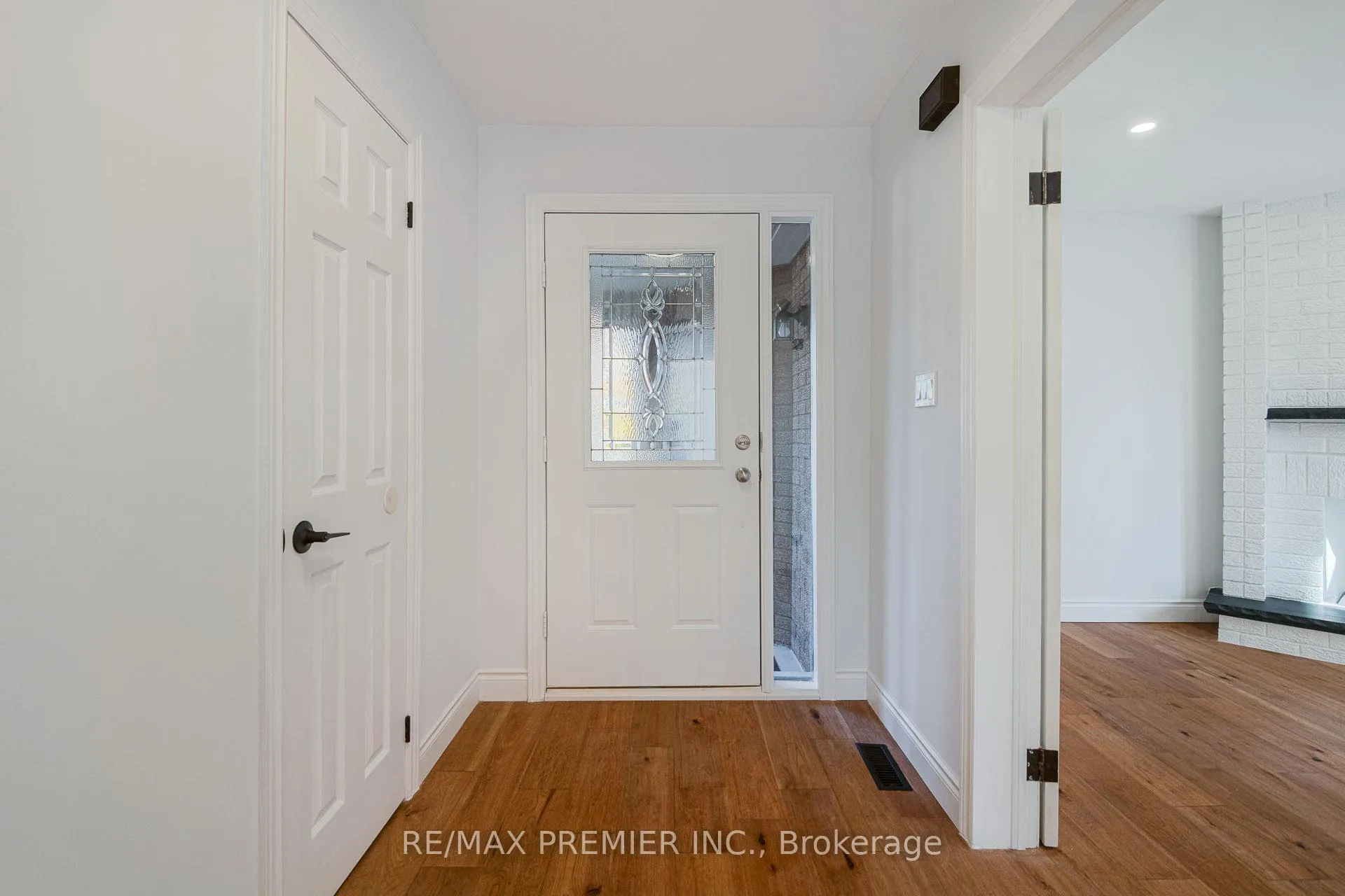 Photo 4 of 23 Sunbird Boulevard, Georgina, Keswick North — HOMEH