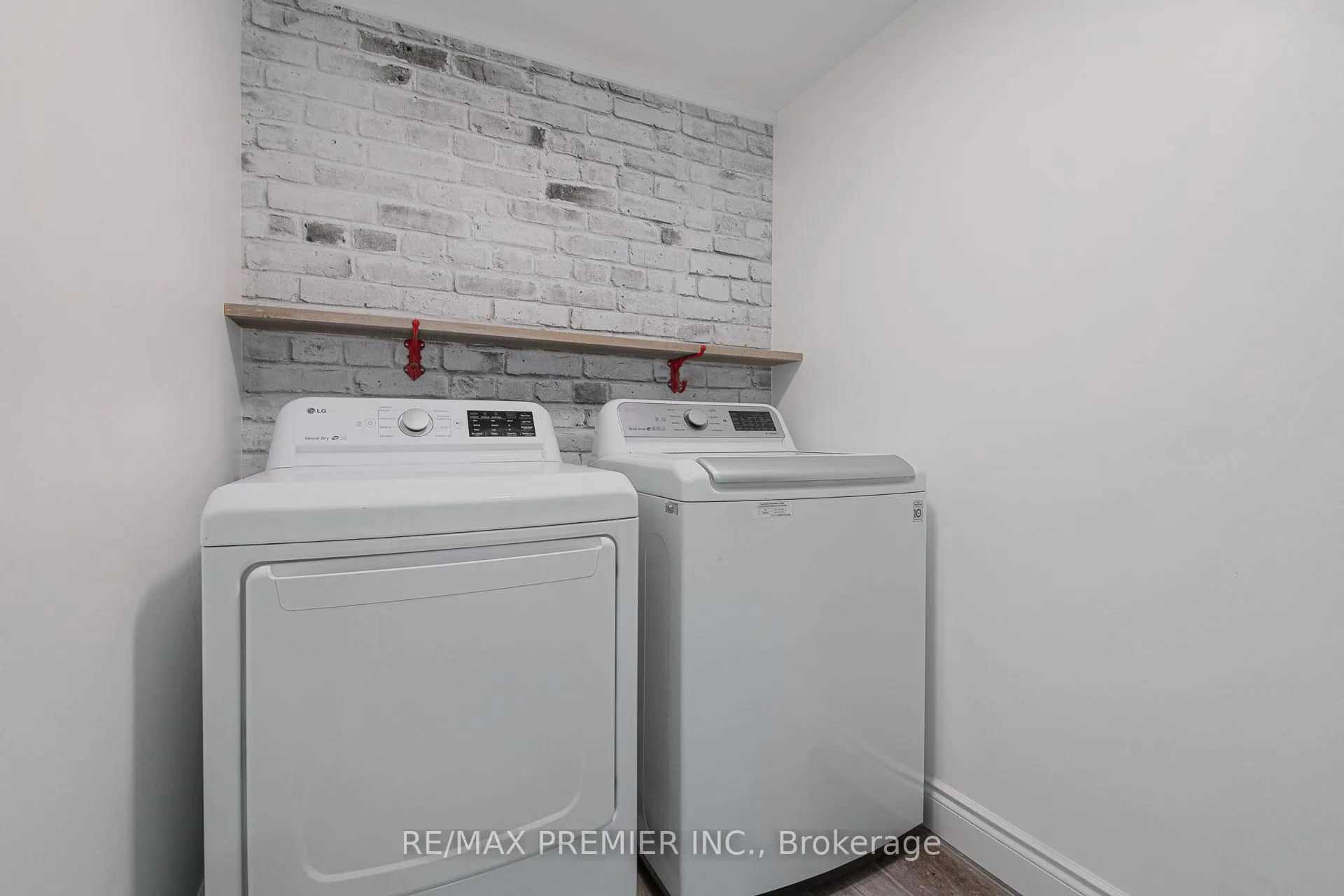 Photo 25 of 23 Sunbird Boulevard, Georgina, Keswick North — HOMEH