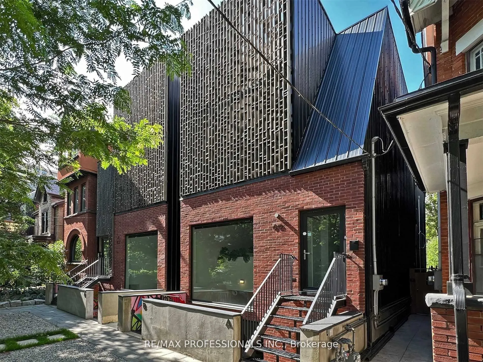 Photo 1 of Unit Unit A, 60 Melbourne Avenue, Toronto, South Parkdale — HOMEH