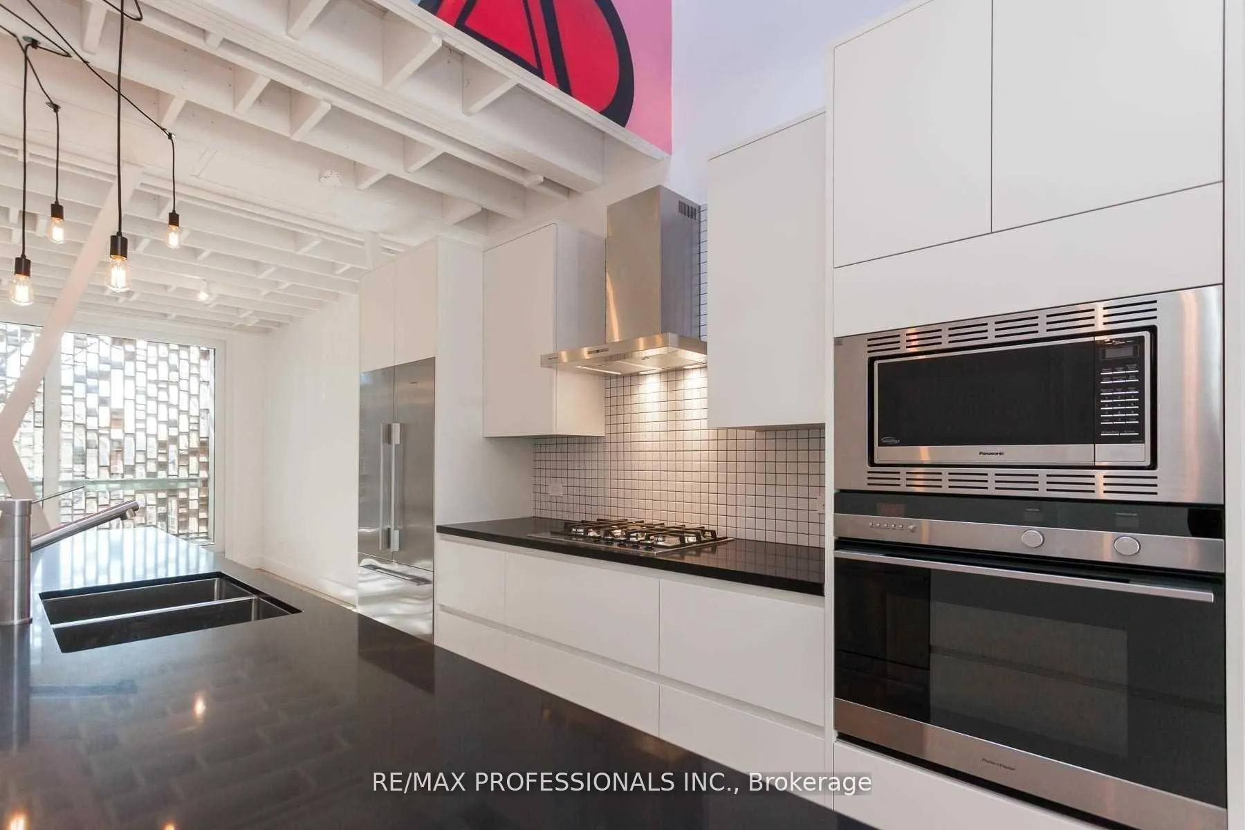 Photo 5 of Unit Unit A, 60 Melbourne Avenue, Toronto, South Parkdale — HOMEH