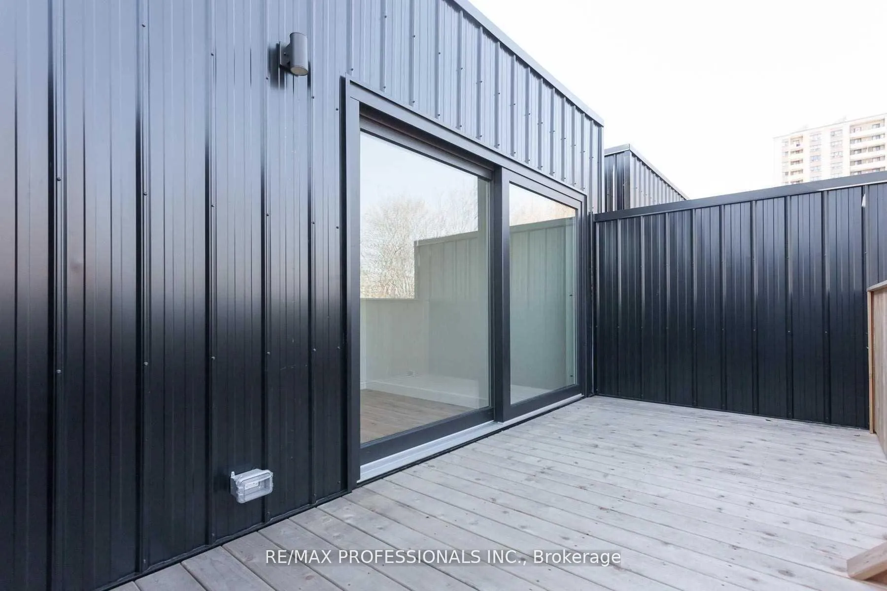 Photo 14 of Unit Unit A, 60 Melbourne Avenue, Toronto, South Parkdale — HOMEH
