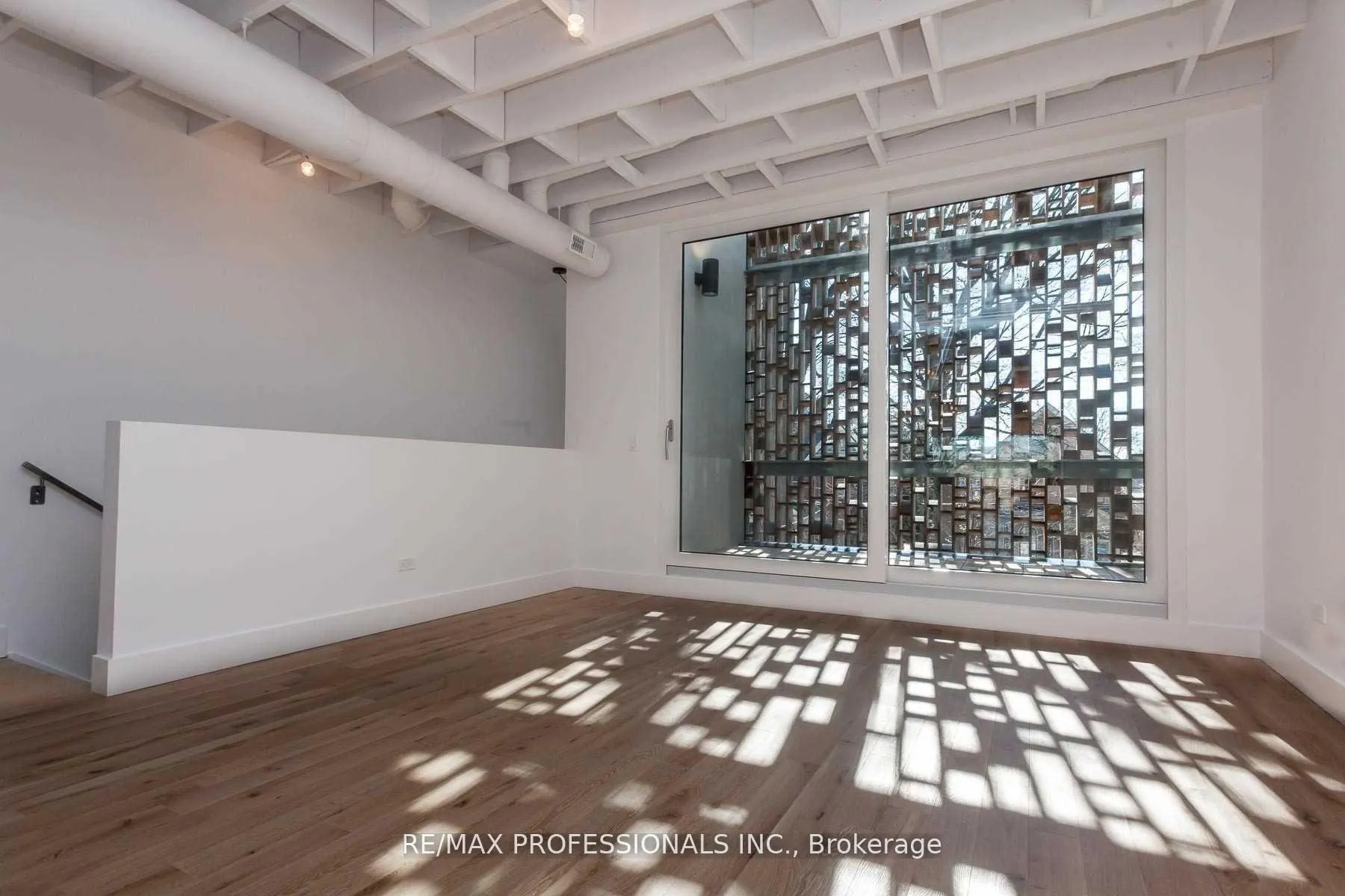 Photo 23 of Unit Unit A, 60 Melbourne Avenue, Toronto, South Parkdale — HOMEH