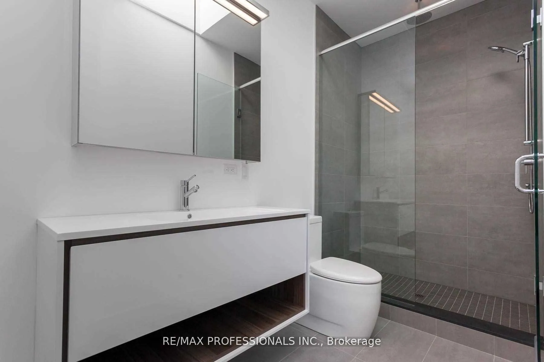 Photo 28 of Unit Unit A, 60 Melbourne Avenue, Toronto, South Parkdale — HOMEH