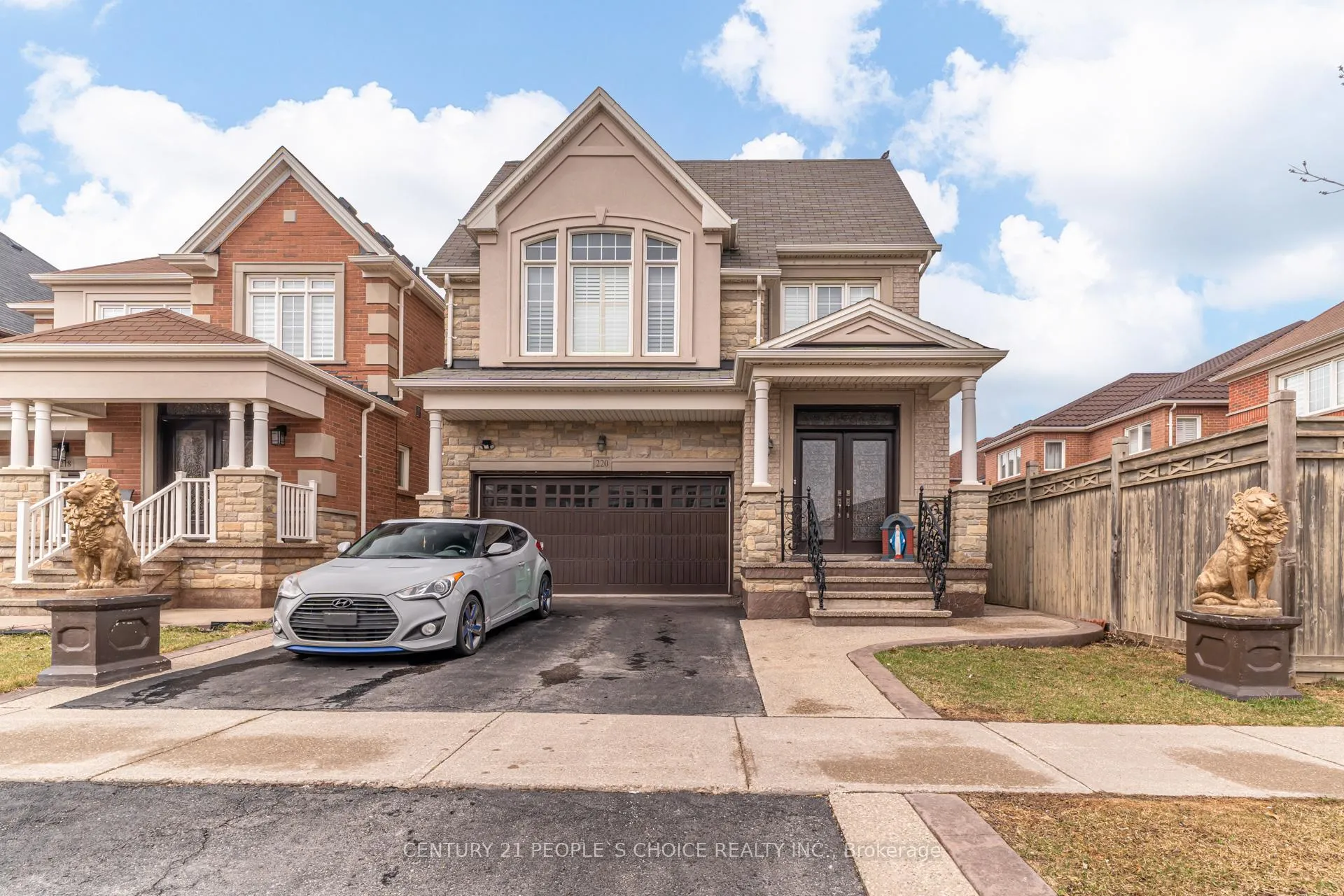 Photo 1 of 220 Castle Oaks Crossing, Brampton, Bram East — HOMEH