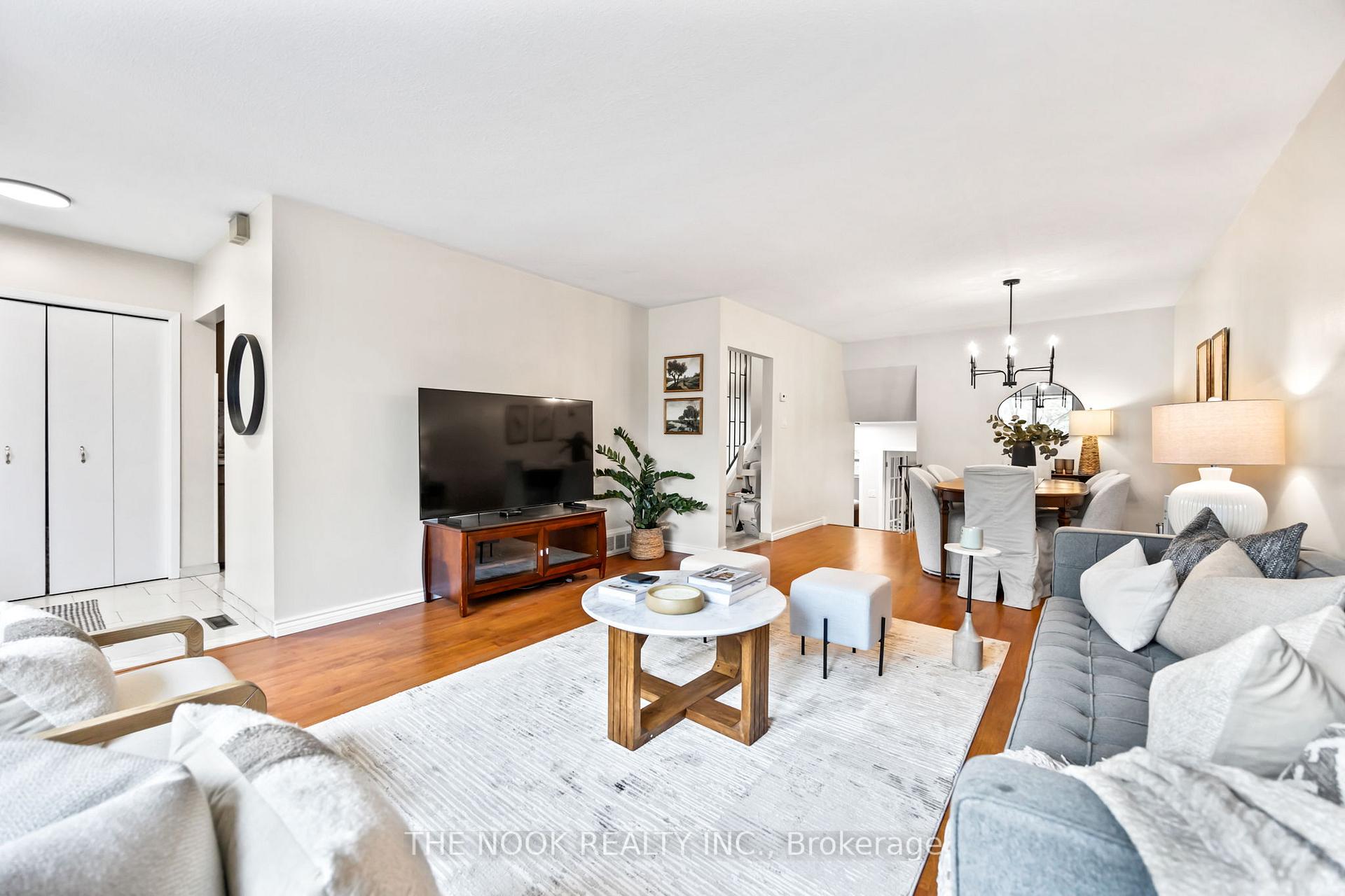 Photo 9 of 5 Starlake Drive, Scarborough, Morningside — HOMEH