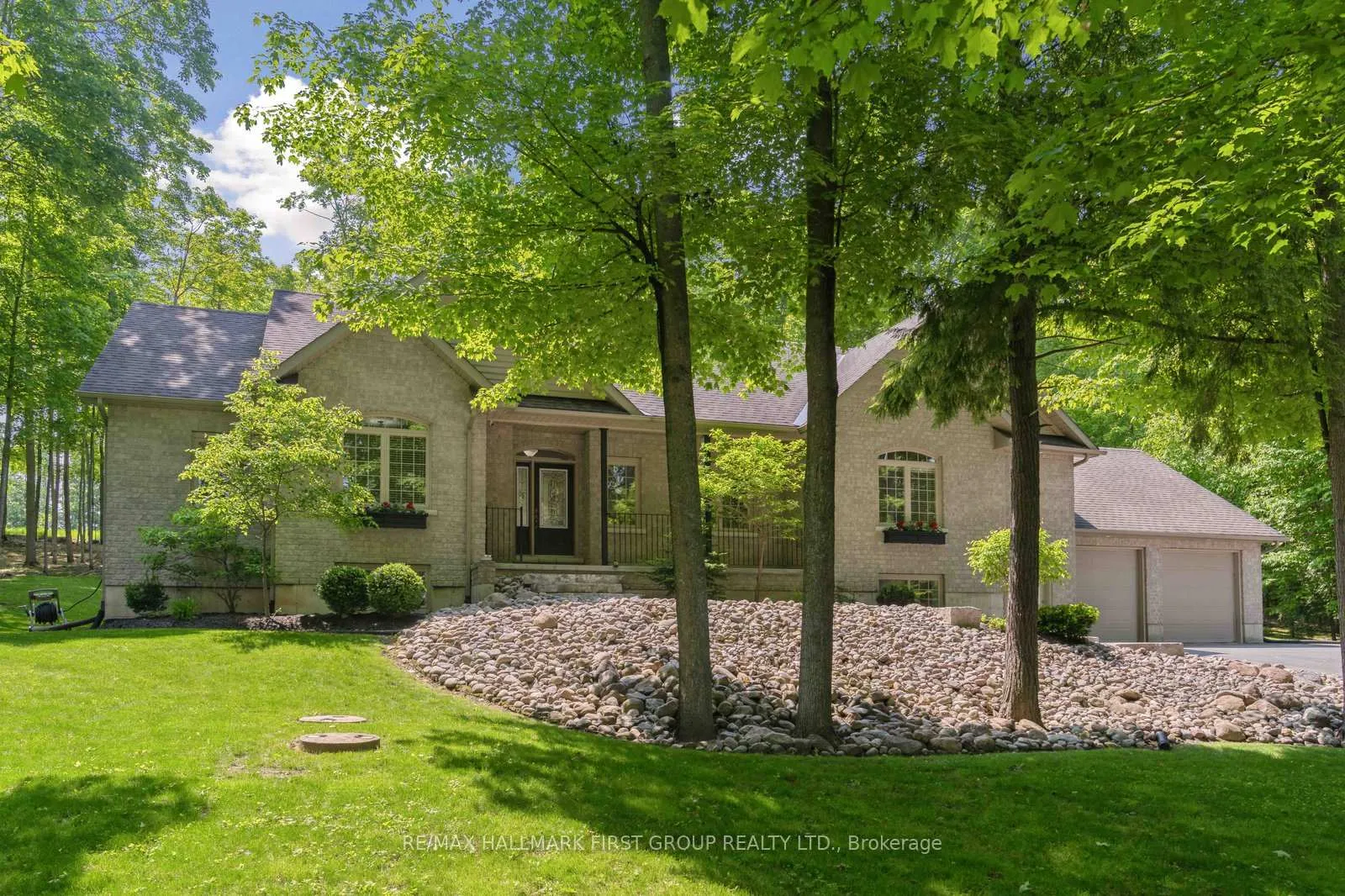 Photo 1 of 2317 Sherbrooke Street W, Cavan Monaghan, Cavan-Monaghan — HOMEH