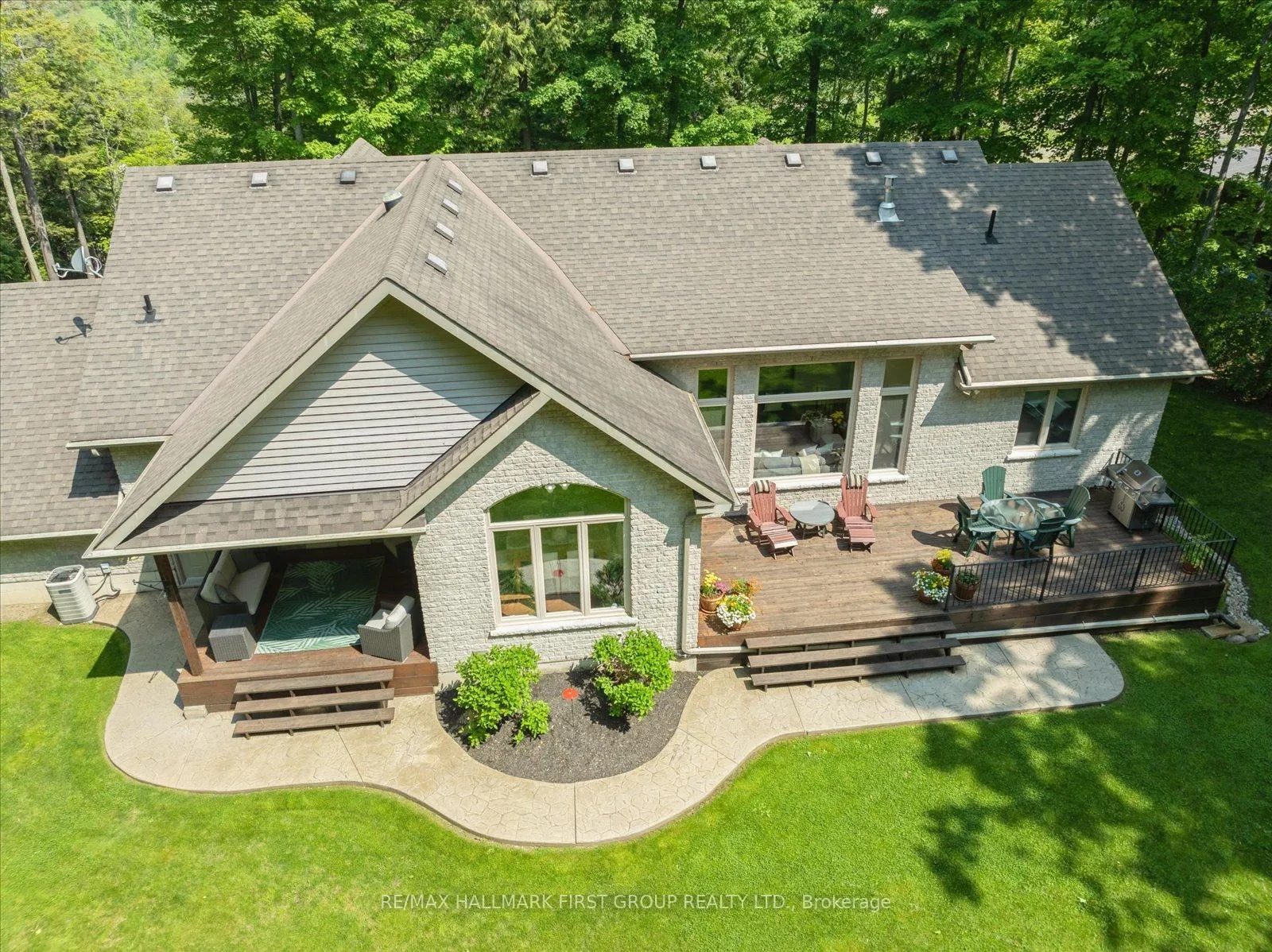 Photo 38 of 2317 Sherbrooke Street W, Cavan Monaghan, Cavan-Monaghan — HOMEH