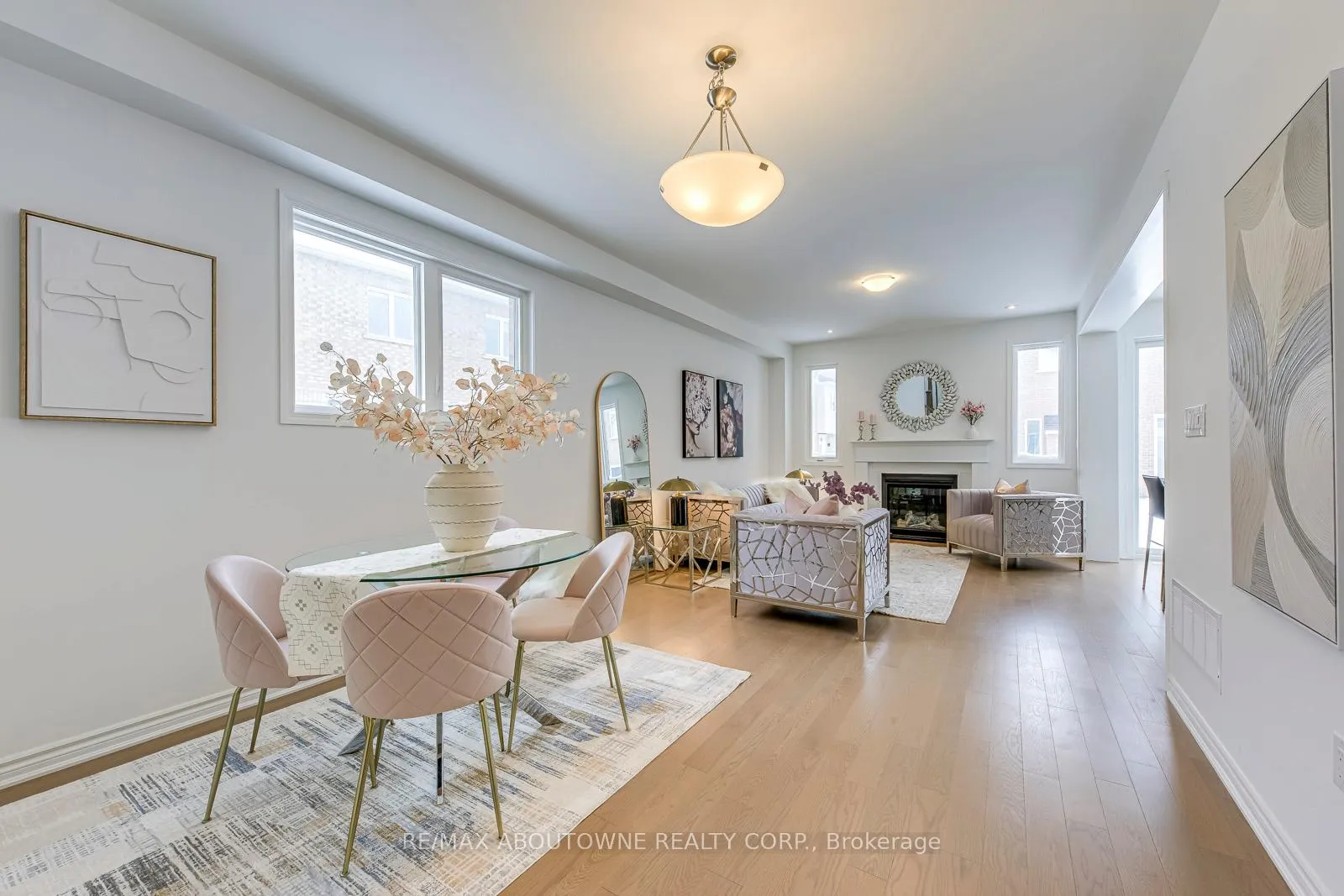 Photo 6 of 1363 Copley Court, Milton, Bowes — HOMEH