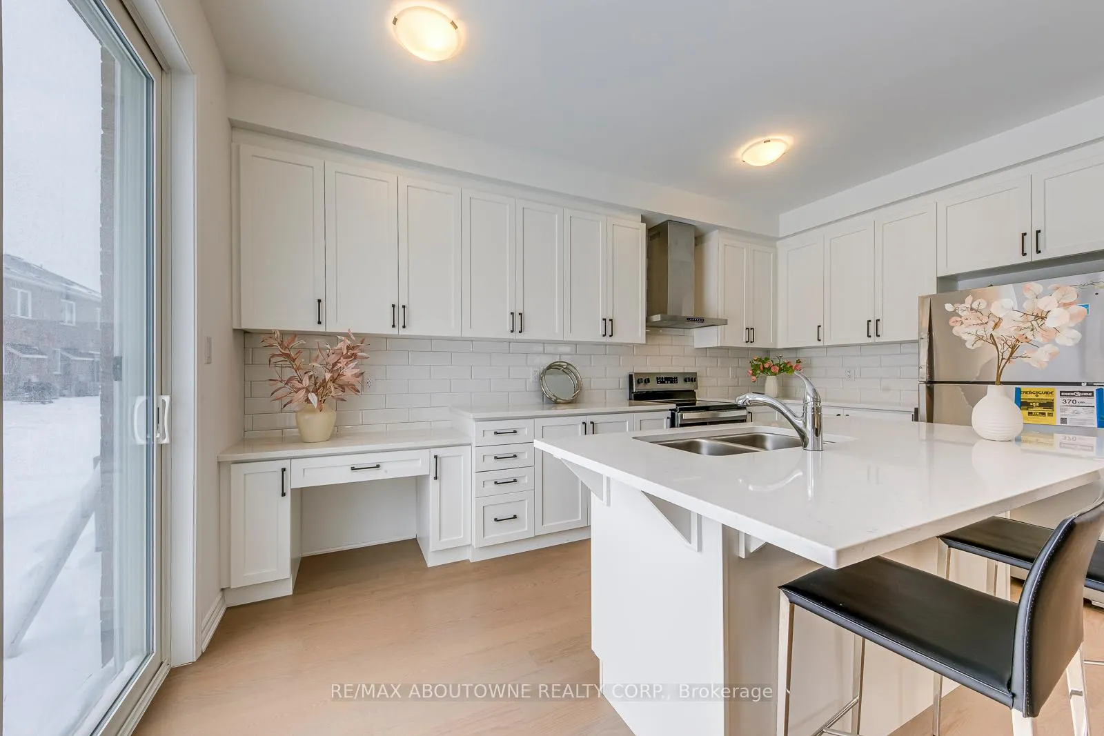Photo 14 of 1363 Copley Court, Milton, Bowes — HOMEH