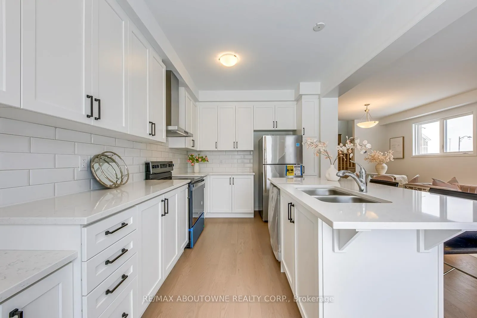 Photo 15 of 1363 Copley Court, Milton, Bowes — HOMEH