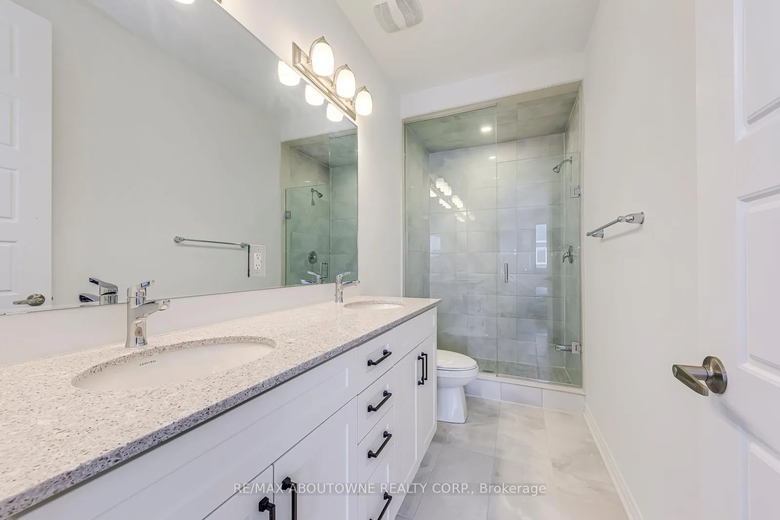 Photo 23 of 1363 Copley Court, Milton, Bowes — HOMEH