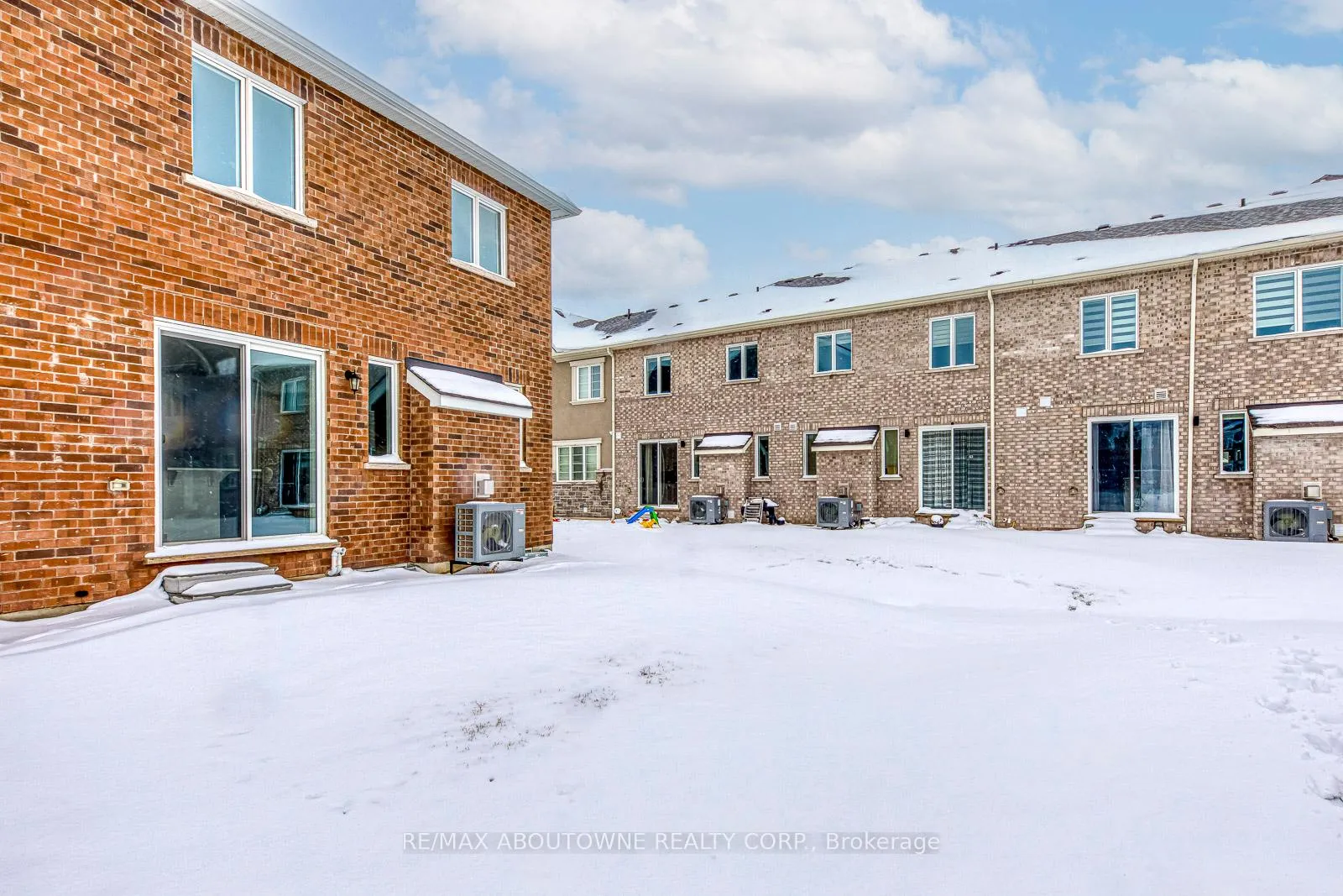 Photo 37 of 1363 Copley Court, Milton, Bowes — HOMEH