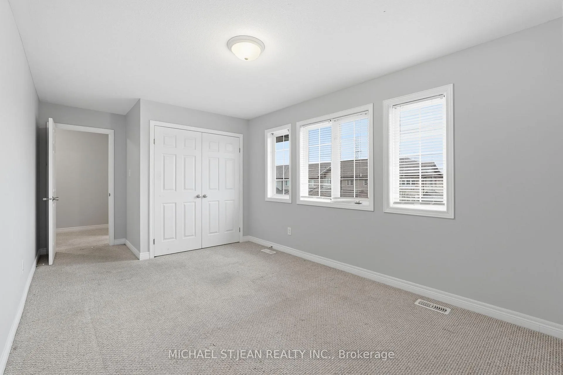 Photo 32 of Unit 33, 441 Stonehenge Drive, Hamilton, Meadowlands — HOMEH