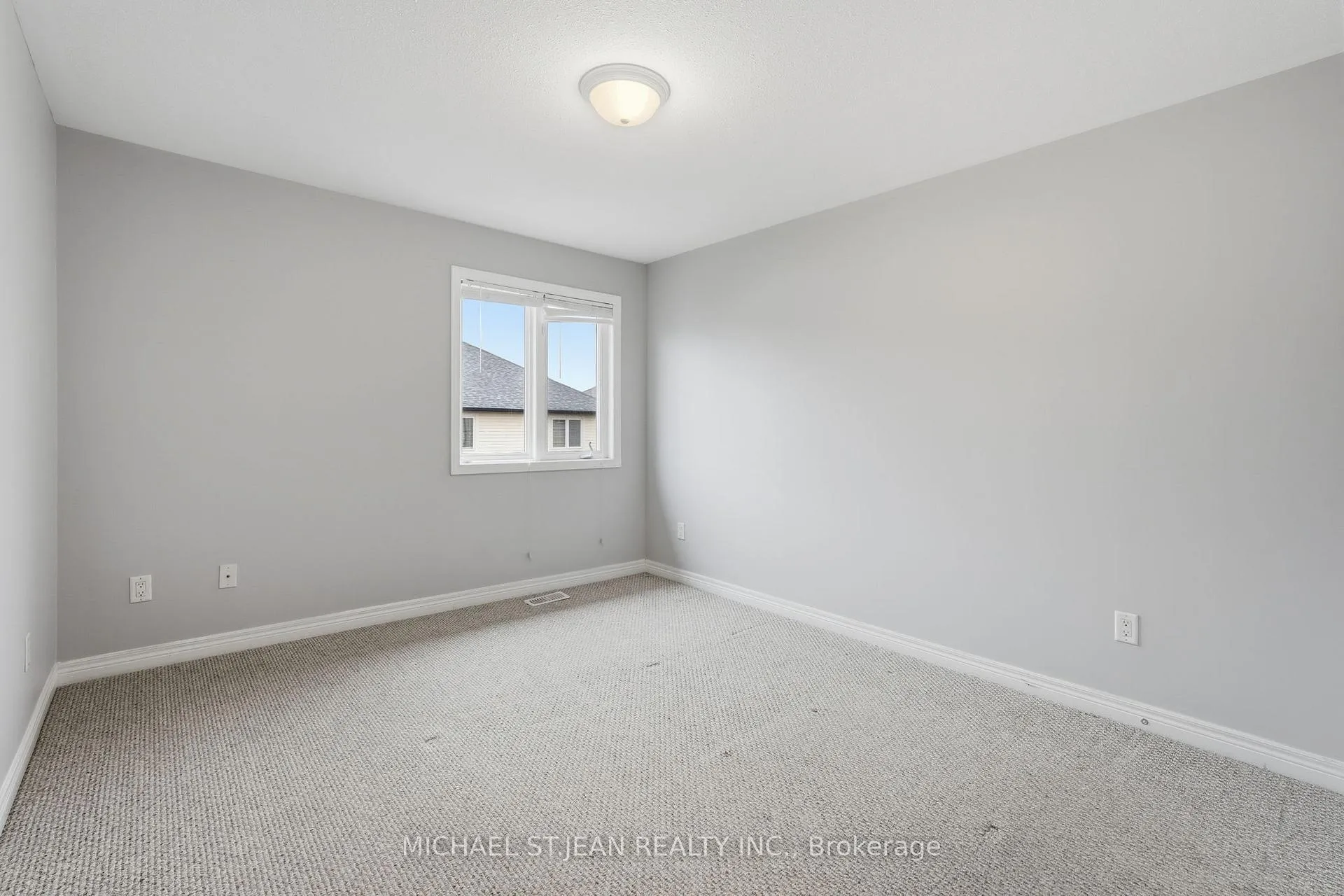 Photo 36 of Unit 33, 441 Stonehenge Drive, Hamilton, Meadowlands — HOMEH