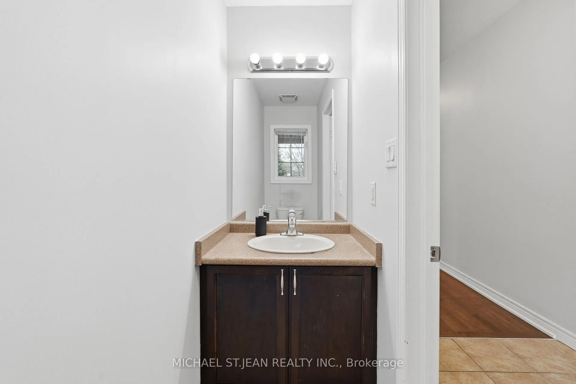 Photo 38 of Unit 33, 441 Stonehenge Drive, Hamilton, Meadowlands — HOMEH