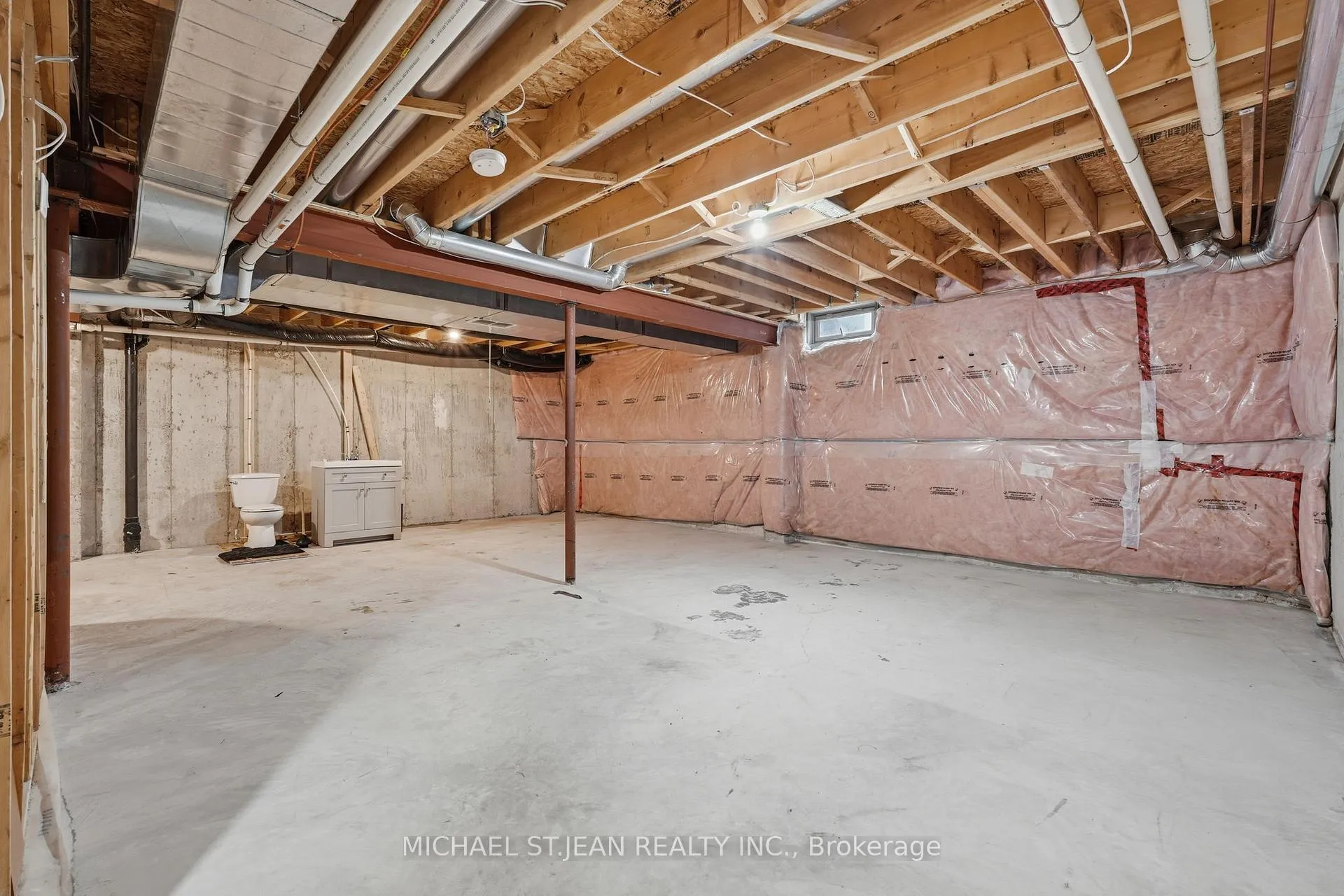 Photo 39 of Unit 33, 441 Stonehenge Drive, Hamilton, Meadowlands — HOMEH