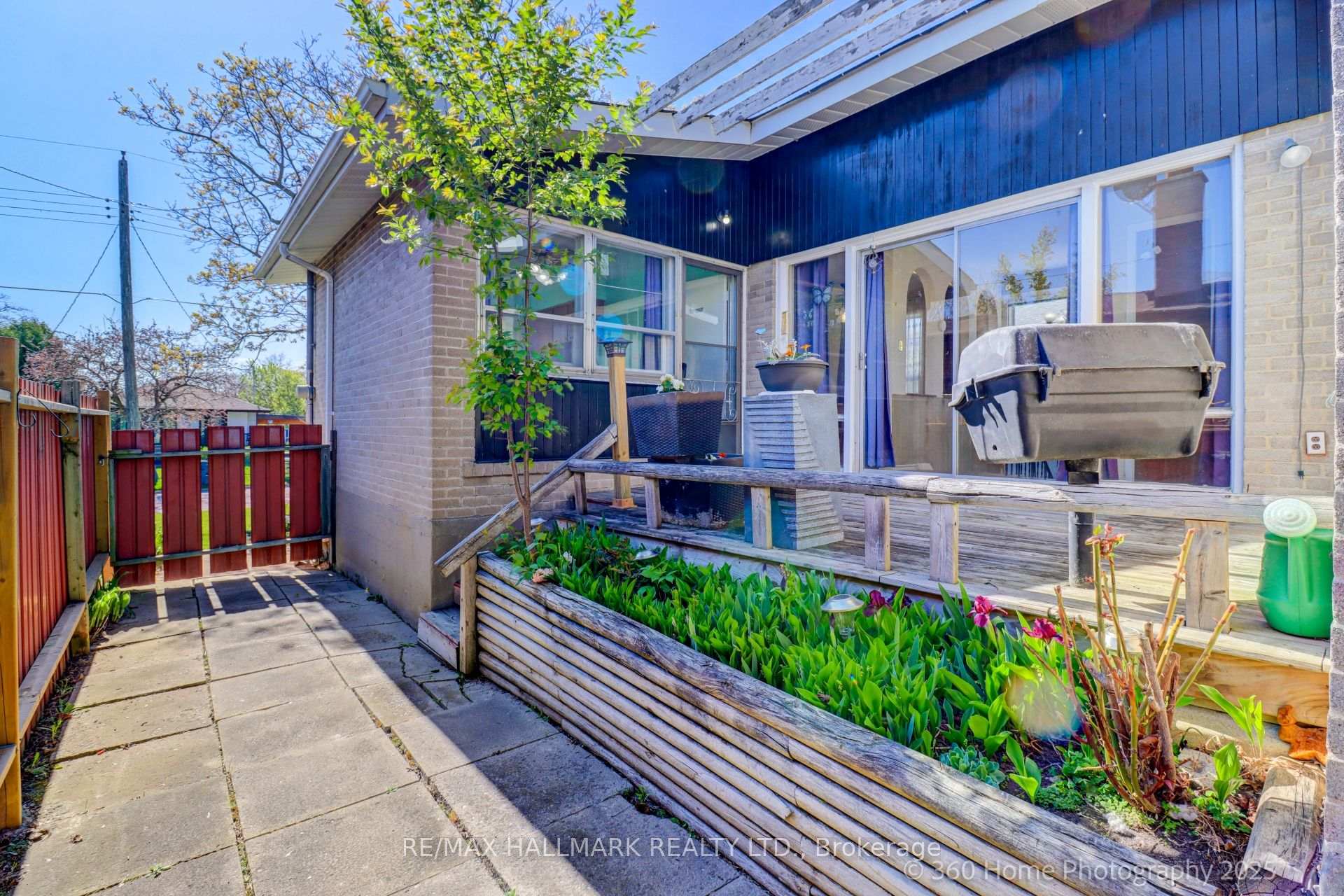 Photo 9 of 39 Baybrook Crescent, Scarborough, Woburn — HOMEH