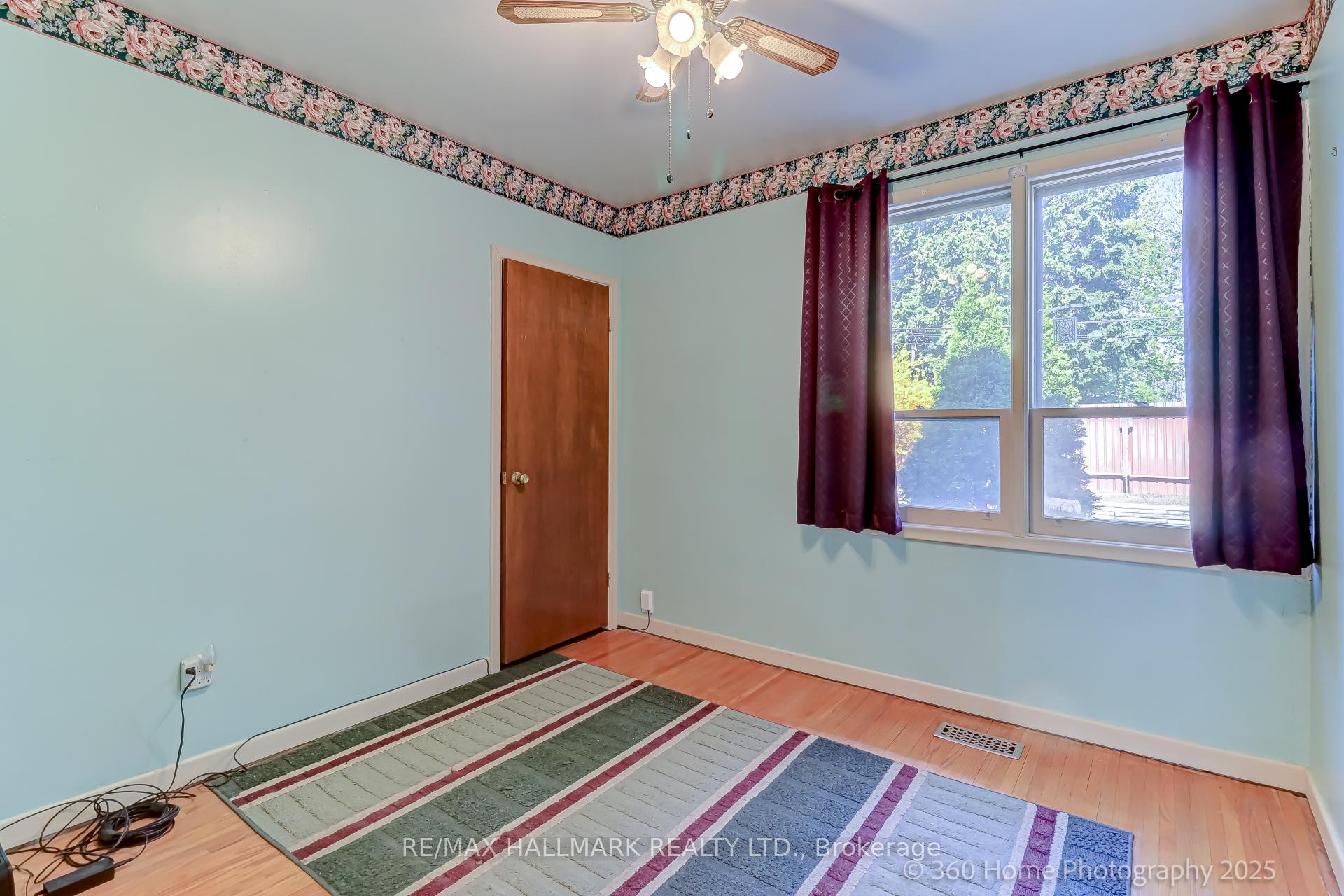Photo 13 of 39 Baybrook Crescent, Scarborough, Woburn — HOMEH