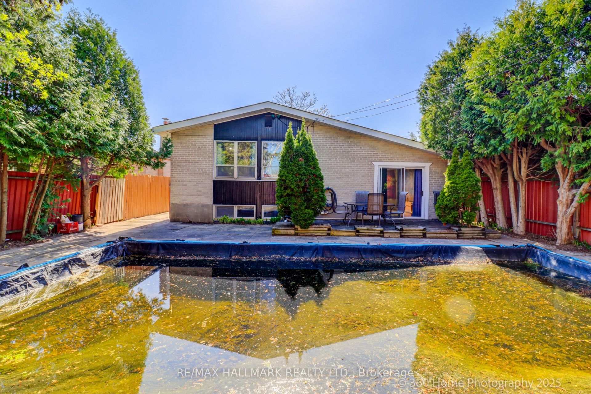 Photo 22 of 39 Baybrook Crescent, Scarborough, Woburn — HOMEH