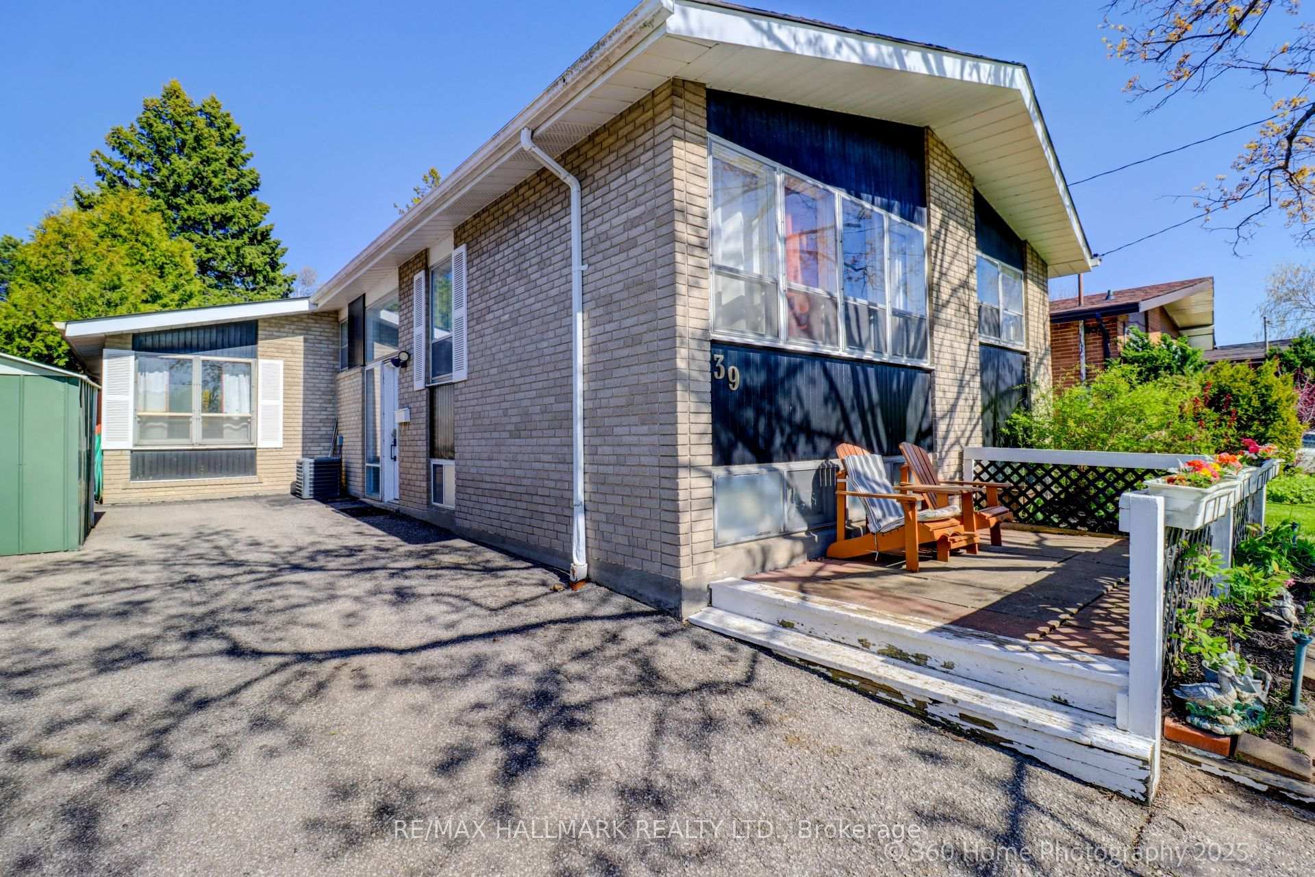Photo 28 of 39 Baybrook Crescent, Scarborough, Woburn — HOMEH