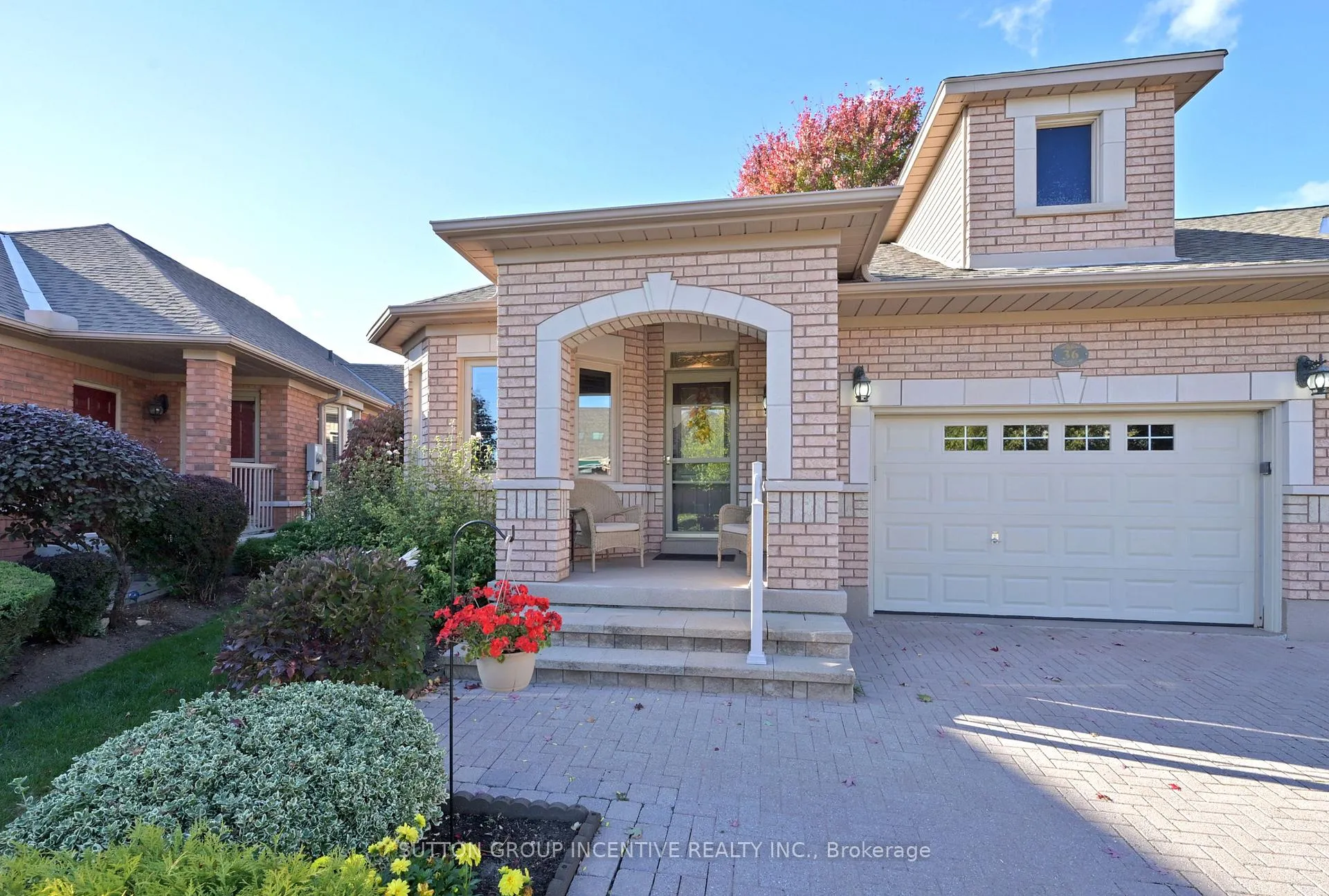Photo 2 of 36 Bella Vista Trail, New Tecumseth, Rural New Tecumseth — HOMEH