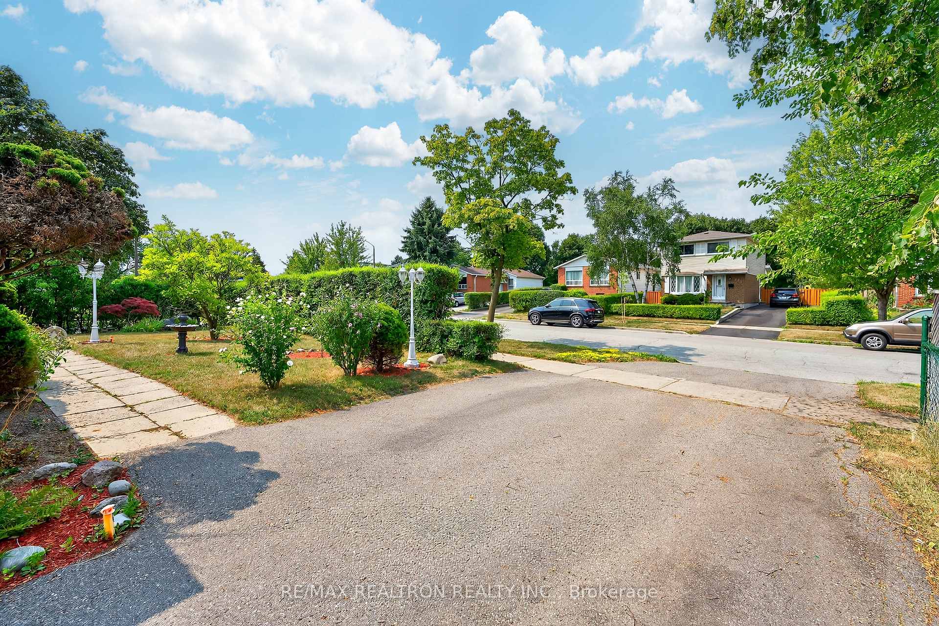 Photo 7 of 356 Burrows Hall Boulevard, Scarborough, Malvern — HOMEH