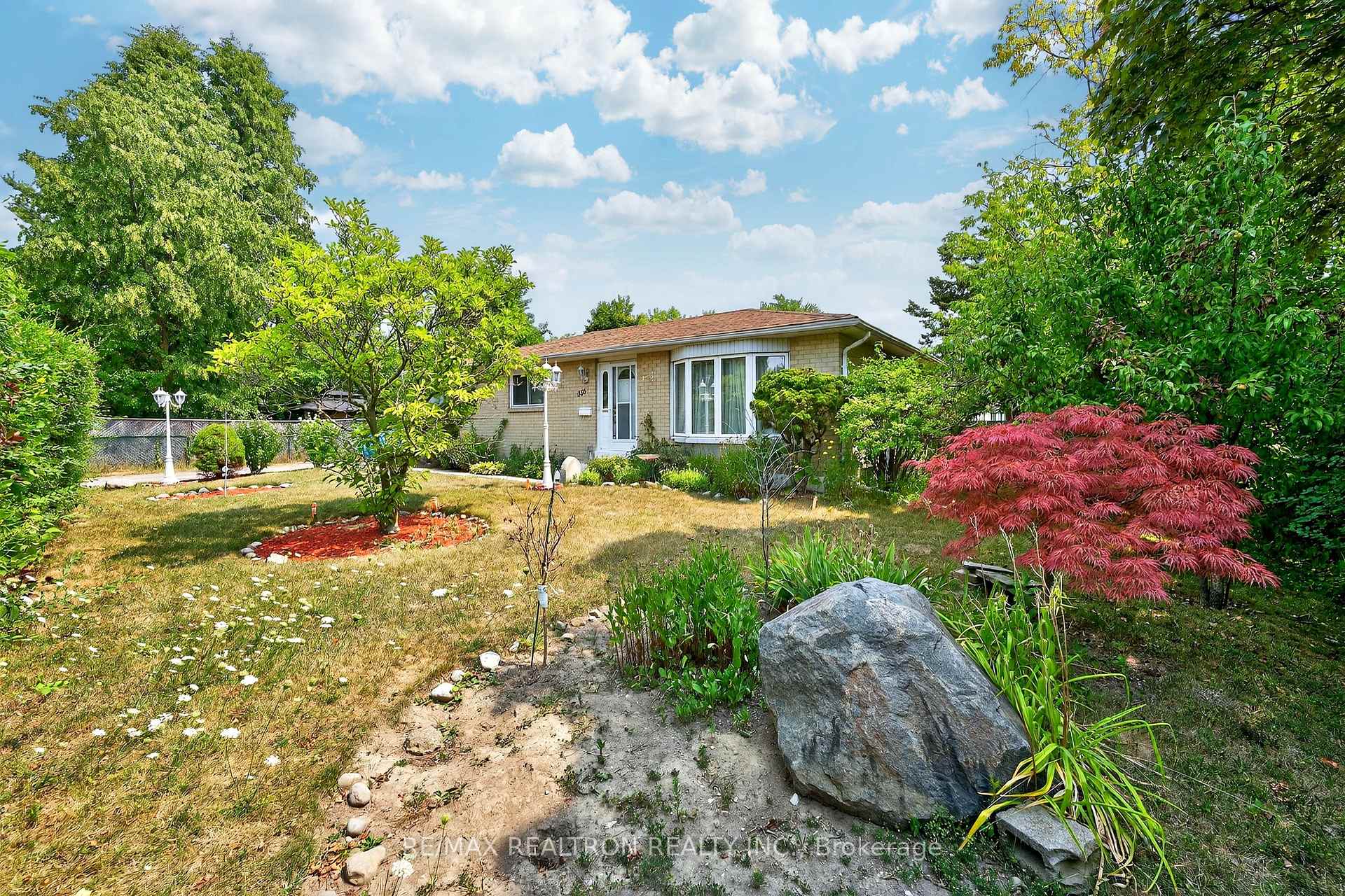Photo 8 of 356 Burrows Hall Boulevard, Scarborough, Malvern — HOMEH