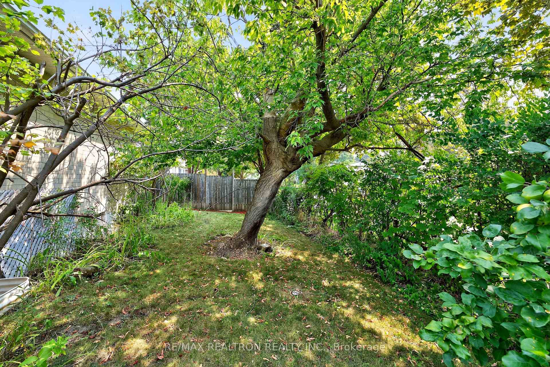 Photo 9 of 356 Burrows Hall Boulevard, Scarborough, Malvern — HOMEH